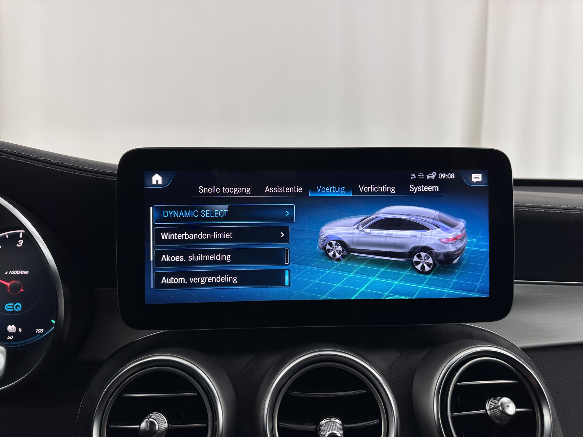 Mercedes-Benz GLC-klasse Coupé 300de 4MATIC Business Solution AMG (Plug-in) (INCL.BTW) *LEATHER-FABRIC | FULL-LED | CAMERA | HEATED-SPORTSEATS | NAVI-FULLMAP | PRIVACYGLASS | SHIFTPADDLES | DAB+ | ECC | PDC | CRUISE | 19''ALU*