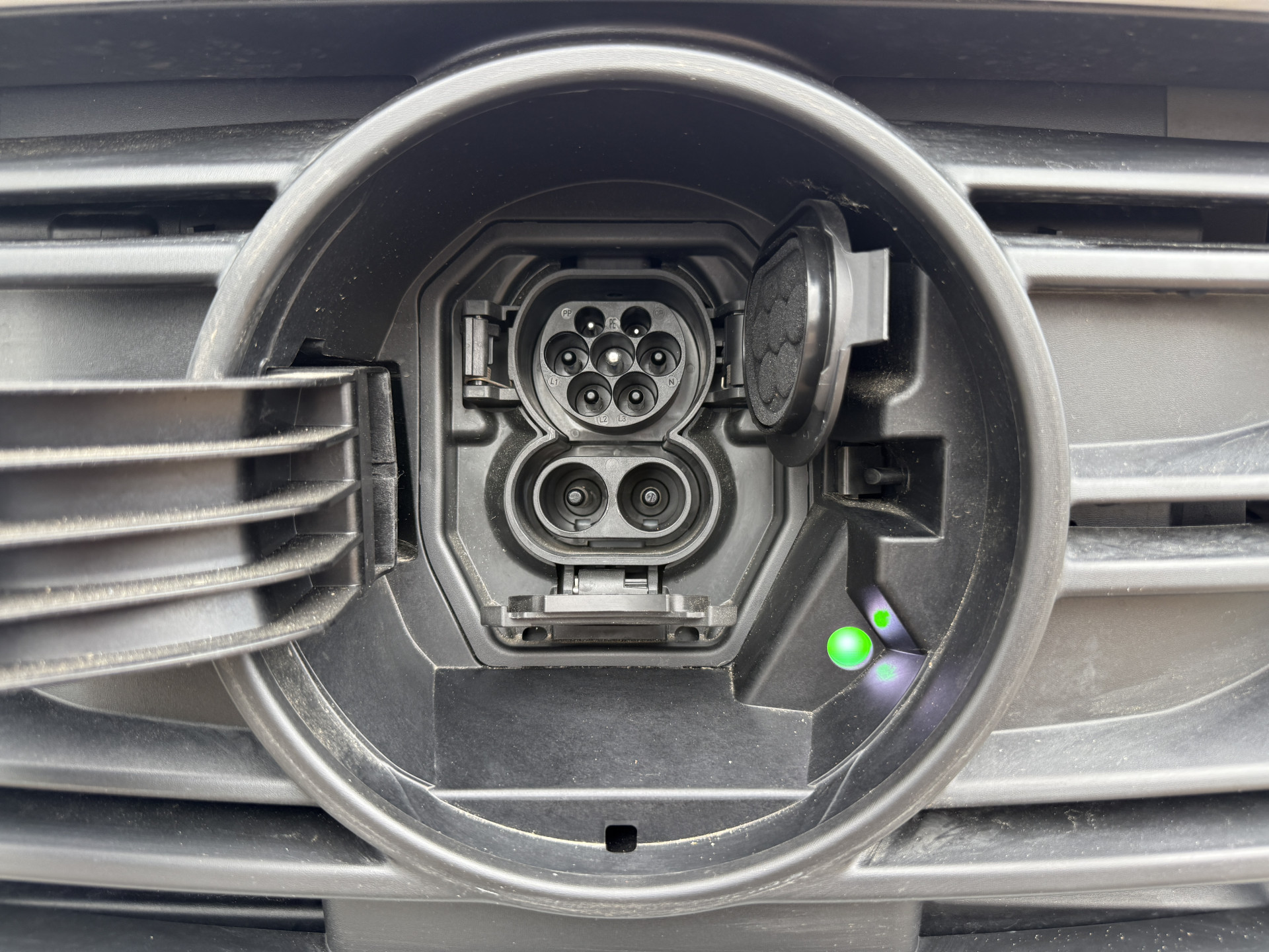 Mercedes-Benz eCitan Pro 51kWh 122PK Nieuw! L1 Elektrisch 300km WLTP 75KW Snelladen Climate Control THERMOTRONIC Cruise Control Carplay Camera Parkeersensoren Achter