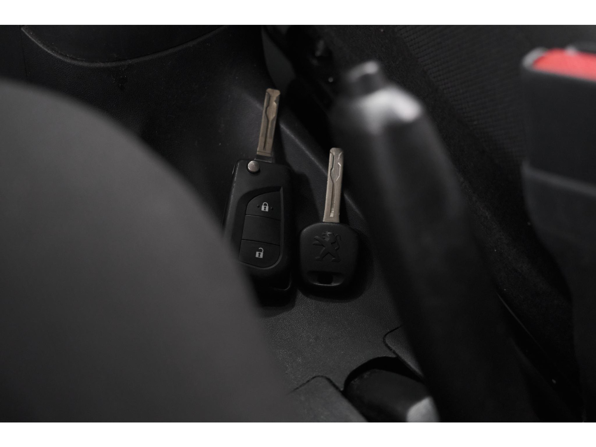 Peugeot 108 1.0 e-VTi Active | Airco | Bluetooth | Elektrische ramen|  5 Deurs