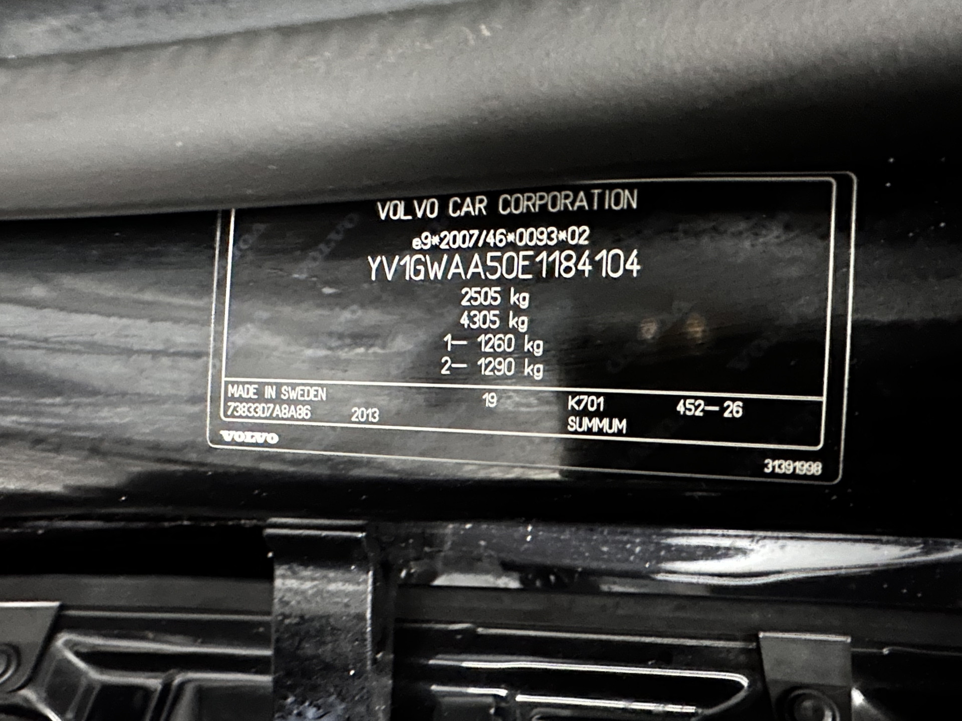 Volvo V60 2.4 D6 AWD Plug-In Hybrid Summum ( Plug-In ) Aut. * LEATHER | PREMIUM-SOUND-AUDIO | NAVI-FULLMAP | BI-XENON |  MEMORY-PACK | CRUISE | HEATED-SPORTSEATS | TOWBAR | 17"ALU*