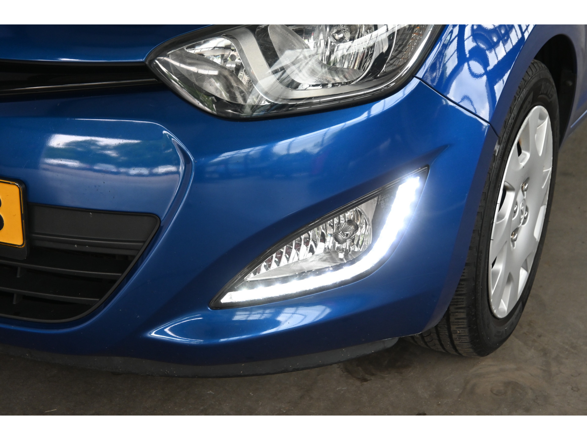 Hyundai i20 1.2i i-Motion LICHTE TIK IN MOTOR! TEKST LEZEN! Airco LED  Elektrisch Pakket! Trekhaak TEKST LEZEN! Inruil Mogelijk!