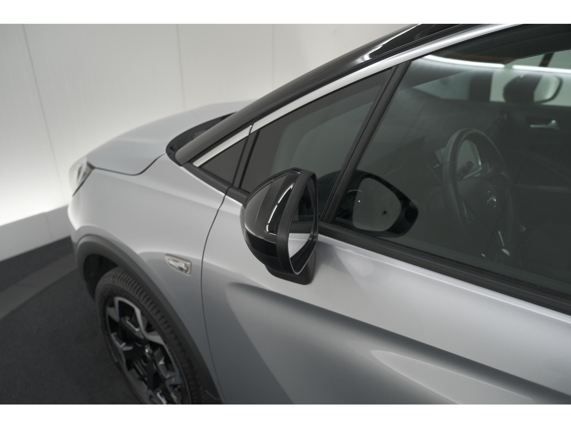 Opel Crossland 1.2 Turbo Ultimate | Camera | Dodehoekdetectie | Comfort Pakket | Apple Carplay