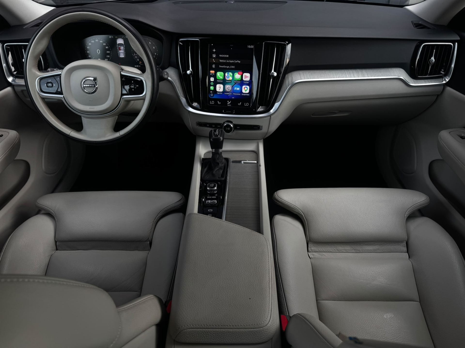 Volvo V60 2.0 T5 250PK Inscription Pano Head-UP Trekhaak