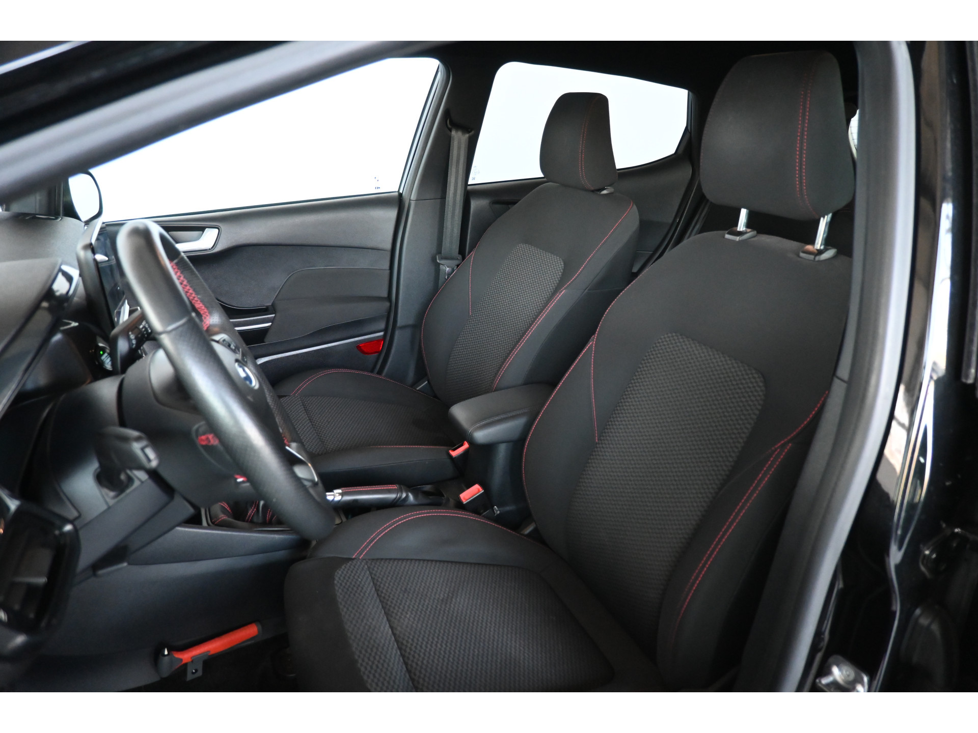 Ford Fiesta 1.0 EcoBoost ST-Line Bang & Olufsen Clima Navigatie Cruise control LED Stoelverwarming Inruil Mogelijk!