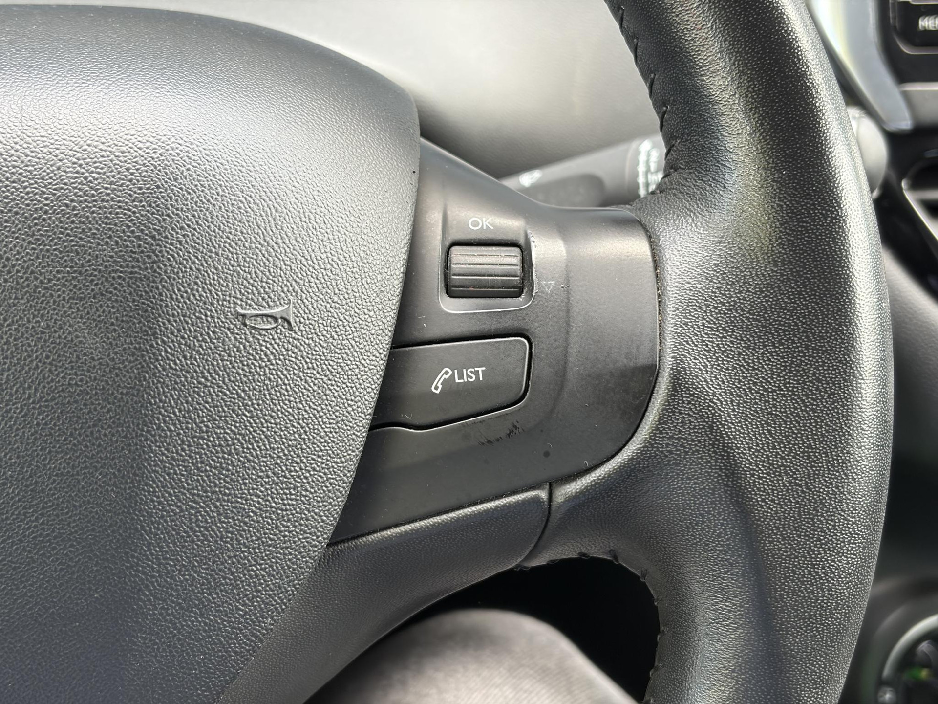 Peugeot 208 1.2 PureTech Urban Soul ✓2e Eigenaar✓Navi✓Airco✓Cruise✓Pdc✓5 Deurs✓N.A.P✓Zeer Zuinig✓Apk tot 01-2027