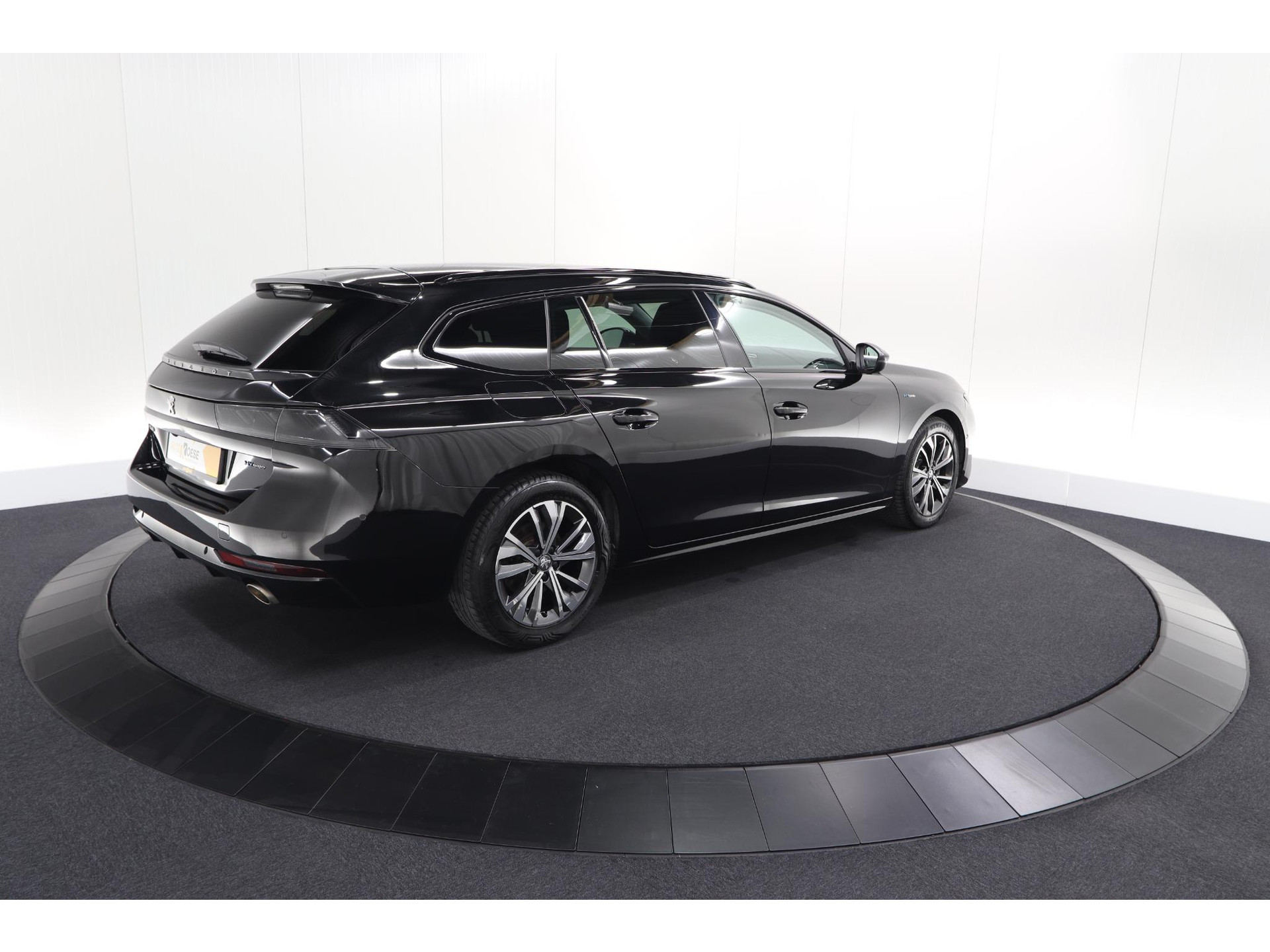 Peugeot 508 SW 1.6 HYbrid 225 Allure | Drive Assist Plus | Elektronische Kofferklep | Camera | Apple Carplay