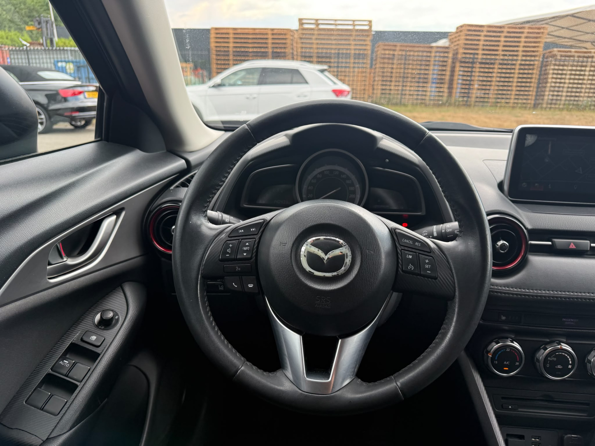 Mazda CX-3 2.0 SkyActiv-G 120 TS+ | 1E EIGENAAR | 3/6 OF 12 MND GARANTIE | NAVI | PDC | STOELVERWARMING |