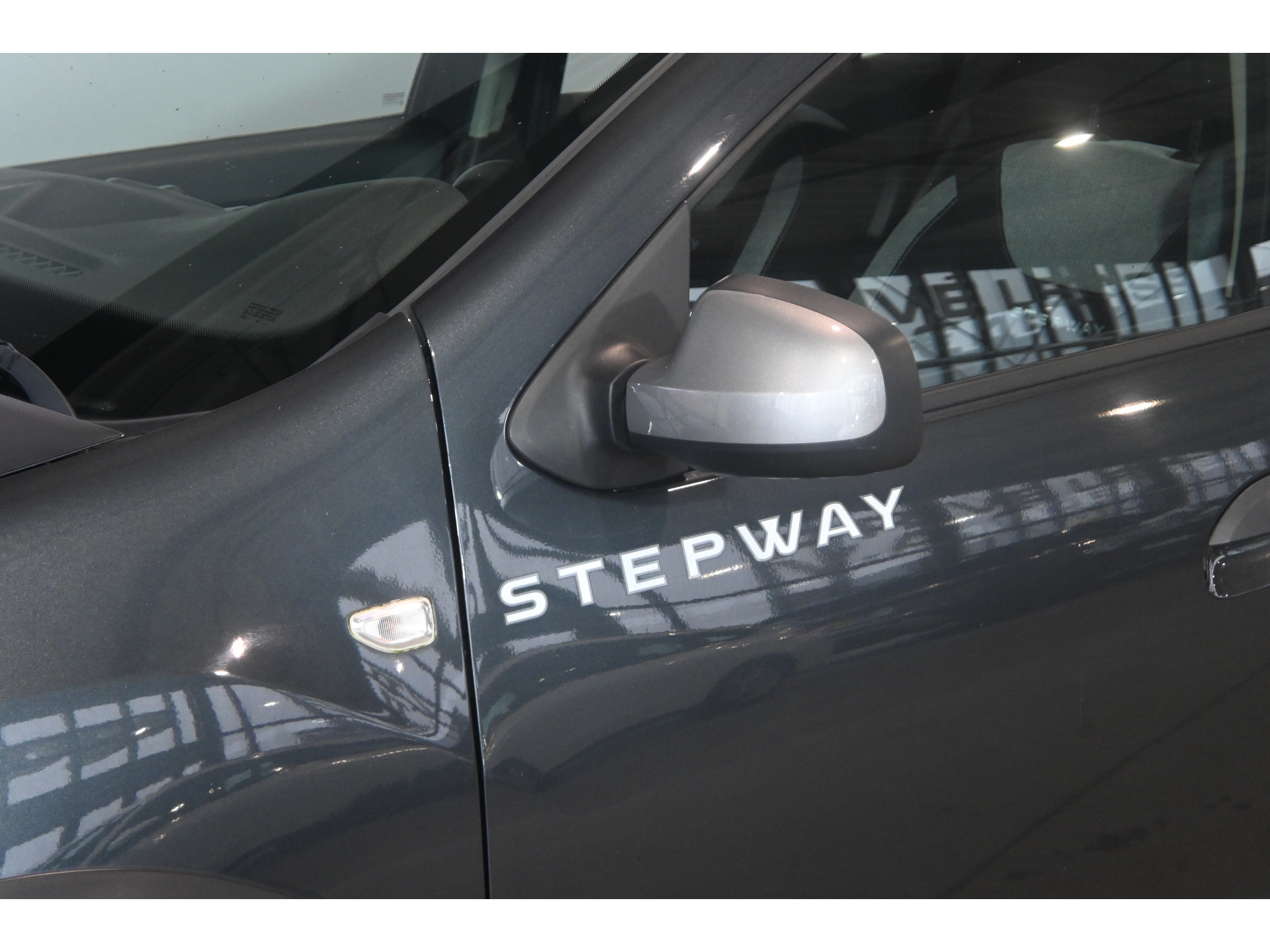 Dacia Sandero 0.9 TCe Stepway Tech Road Airco Navigatie Trekhaak Goed Onderhouden! Inruil Mogelijk!