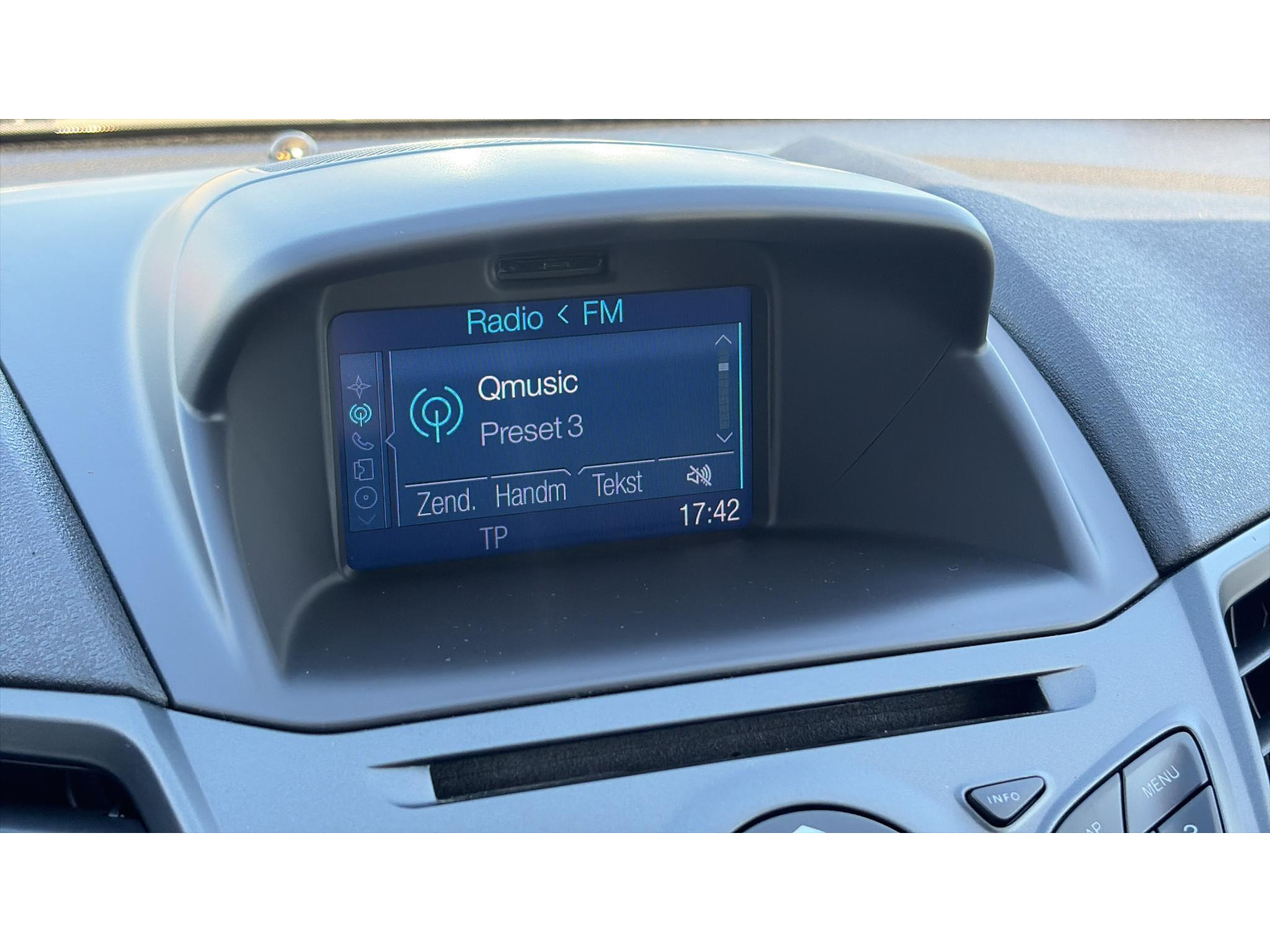 Ford Fiesta 1.0 Style Navi,Airco,5 Deurs,N.A.P,Zeer Zuinig,Apk tot 11-2026
