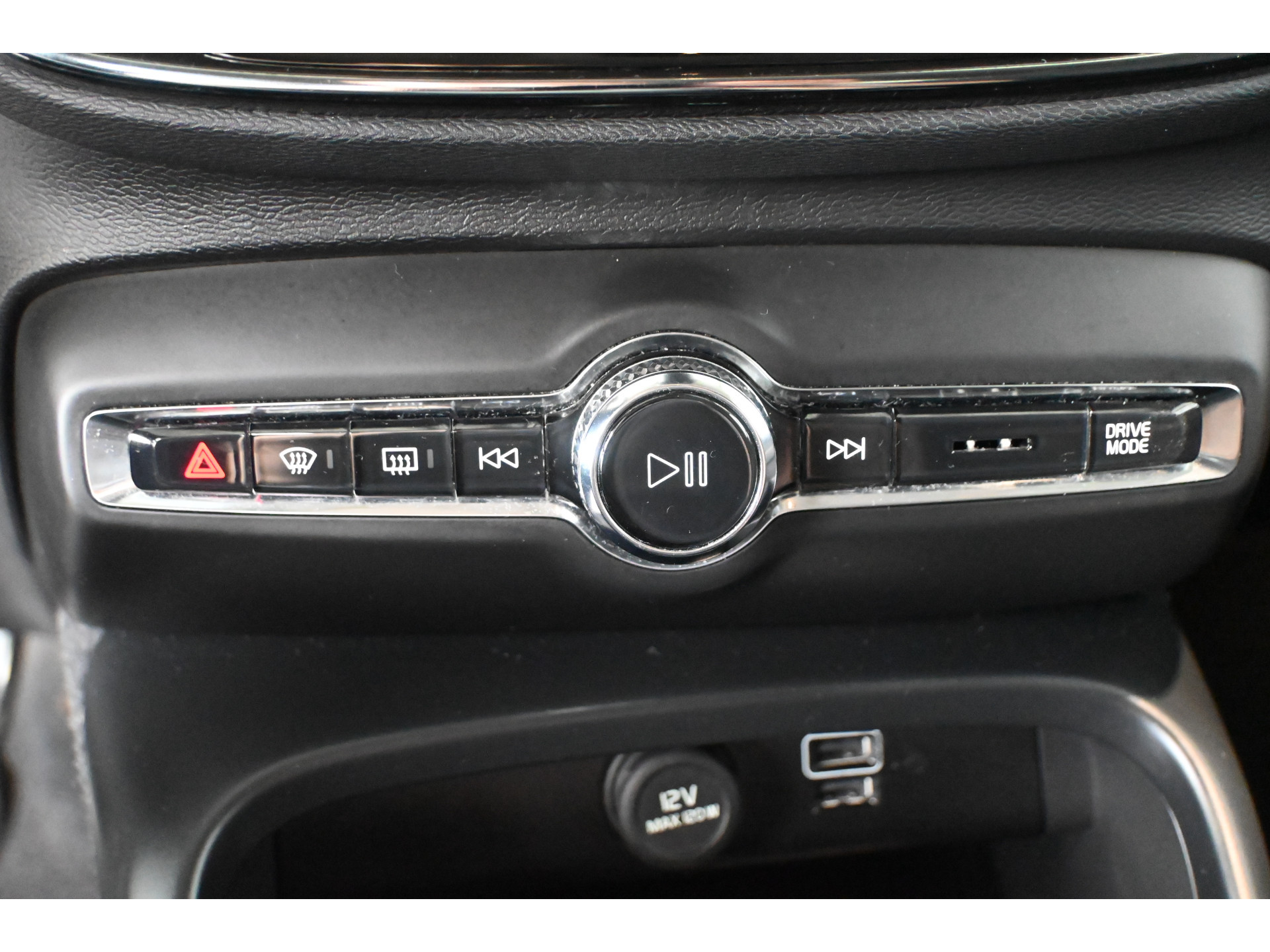 Volvo XC40 1.5 T5 Recharge Inscription Clima Cruise CarPlay Trekhaak PDC Lane Assist Camera 100% Onderhouden! Inruil Mogelijk!