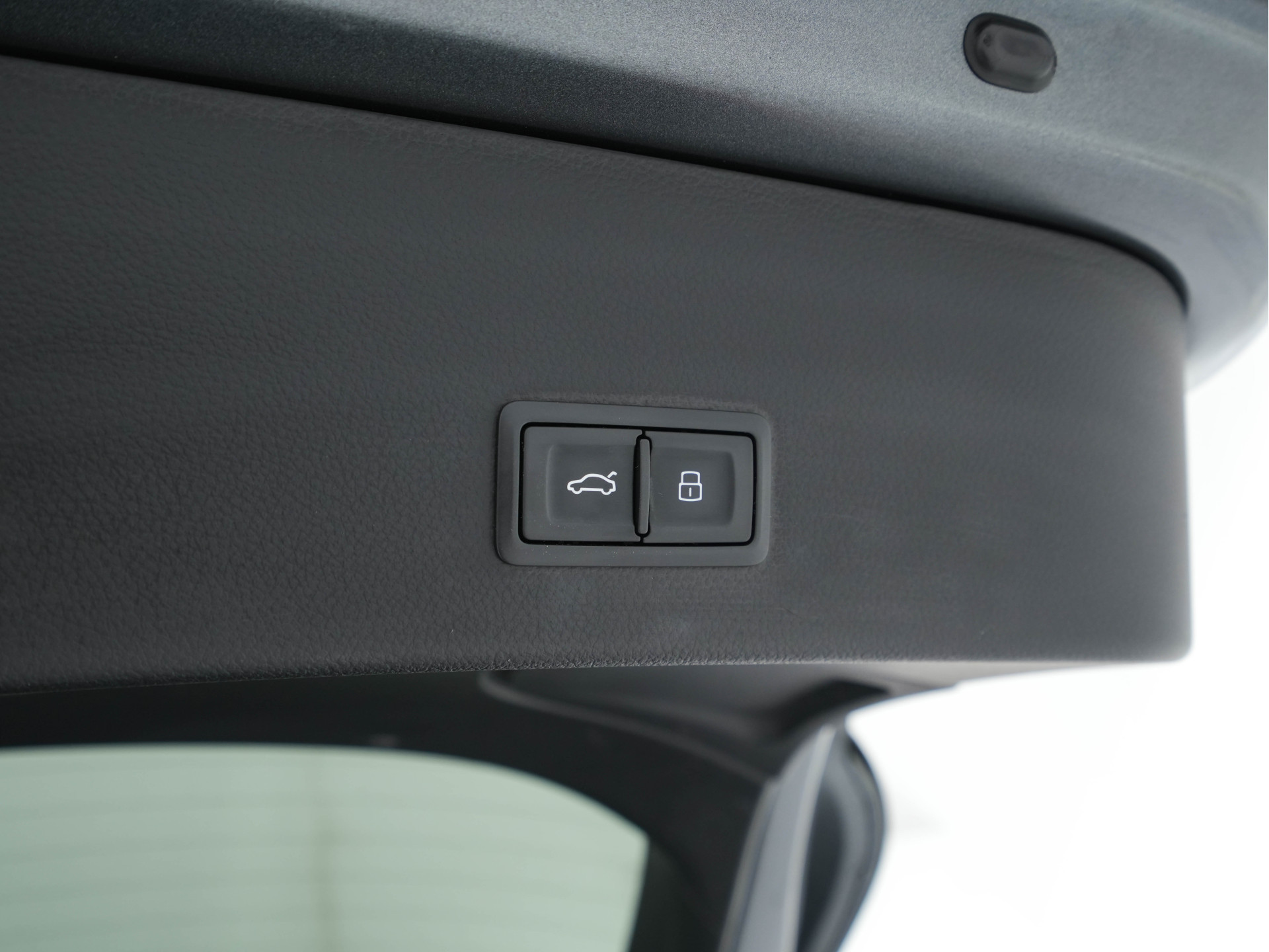 Audi RS6 4.0 TFSI RS6+ ABT ( 1of 50 produced world wide ) Aut. *Only-1-OWNER | CERAMIC-BRAKES | PANO | HEAD-UP | RS-SEATS | LUXURY-LEATHER | MATRIX-LED | ADAPTIVE-CRUISE | BLIND-SPOT | BOSE-SOUND | MEMORY-PACK | TOP-VIEW | KEYLESS | NAVI-FULLMAP | .