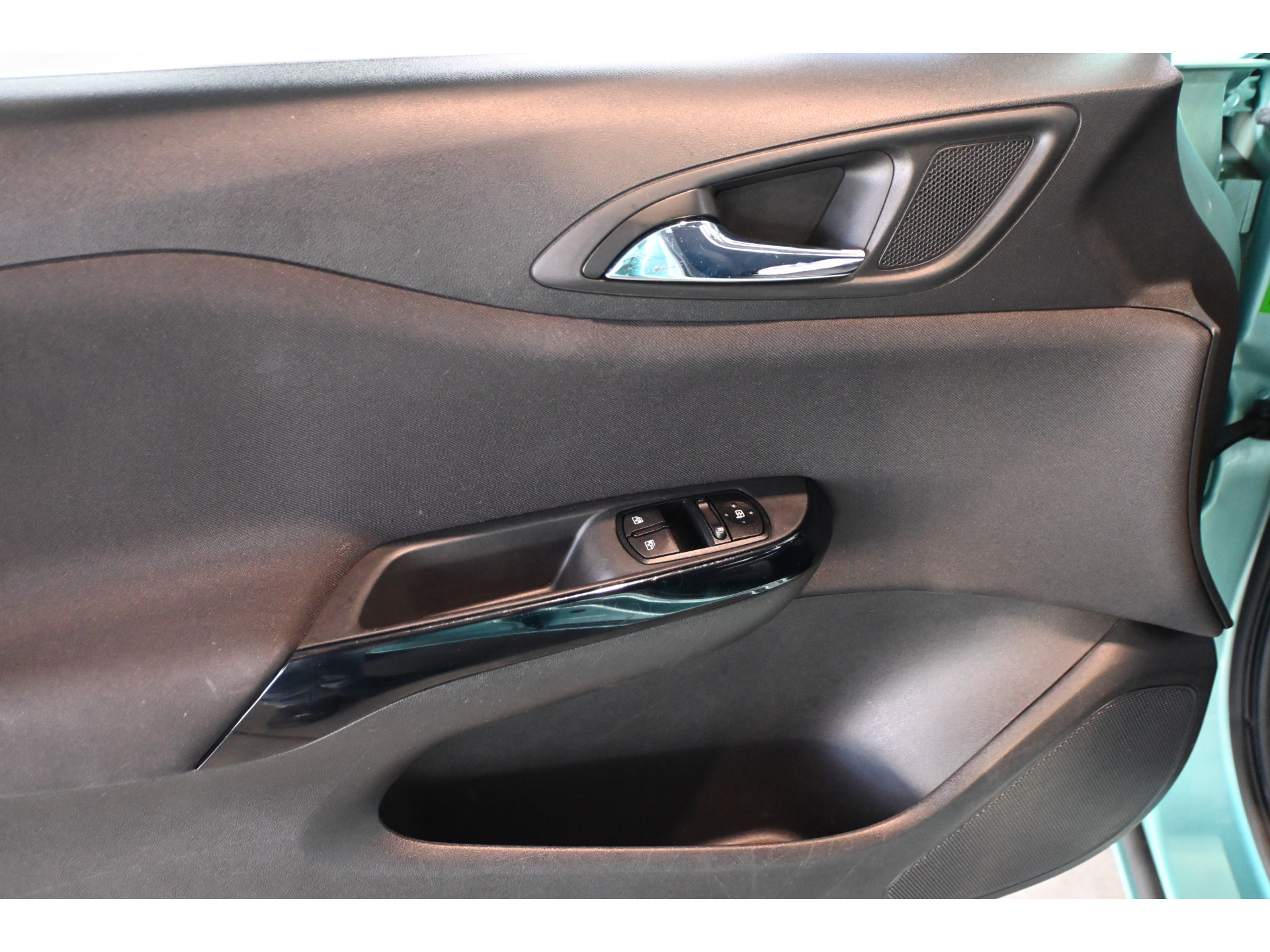 Opel Corsa 1.4 Edition Airco Cruise control Lichtmetaal Elektrisch Pakket Goed Onderhouden! Inruil Mogelijk!