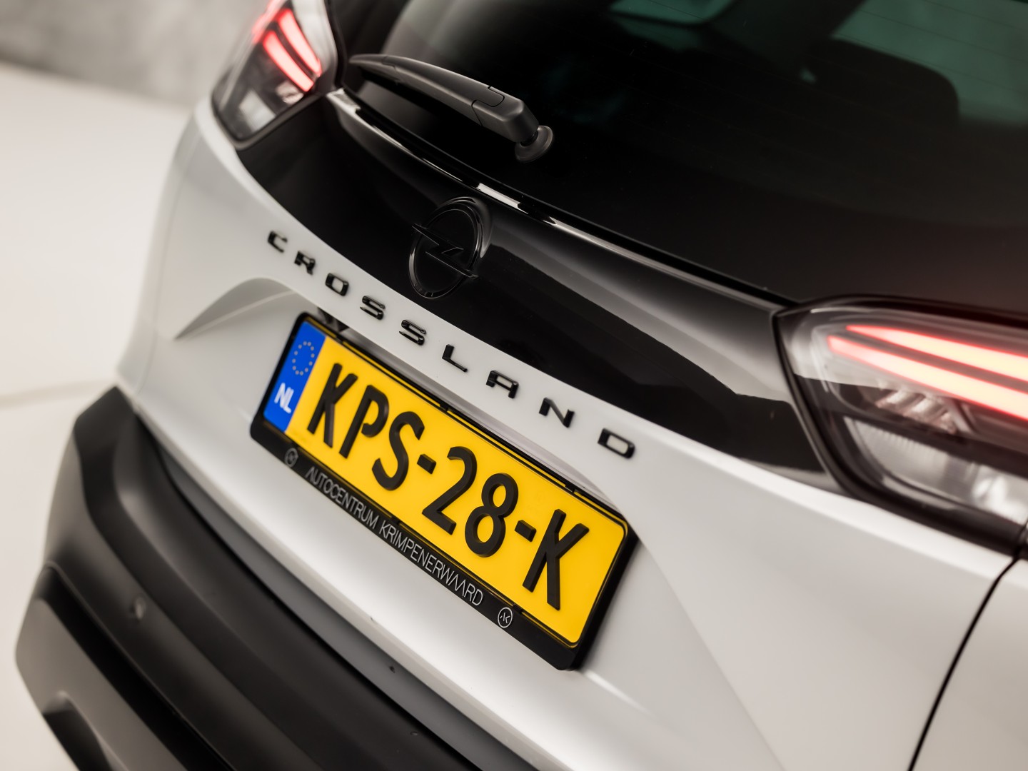 Opel Crossland 1.2 Turbo GS Sport Automaat 131Pk (TWO TONE, GROOT NAVI, APPLE CARPLAY, 360 CAMERA, LM VELGEN, STOELVERWARMING, NIEUWE APK, NIEUWSTAAT)