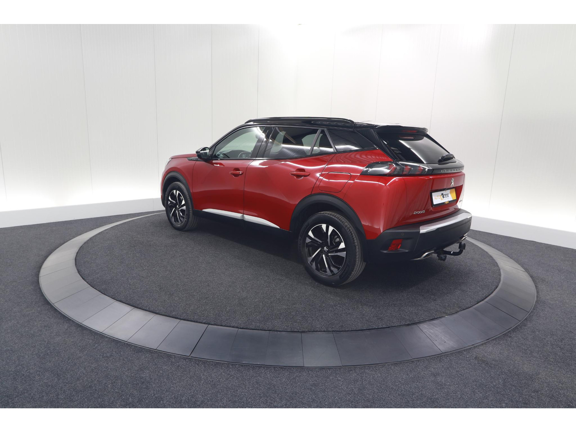 Peugeot 2008 PureTech 130 GT-Line | Trekhaak | Camera | Apple Carplay | Parkeersensoren
