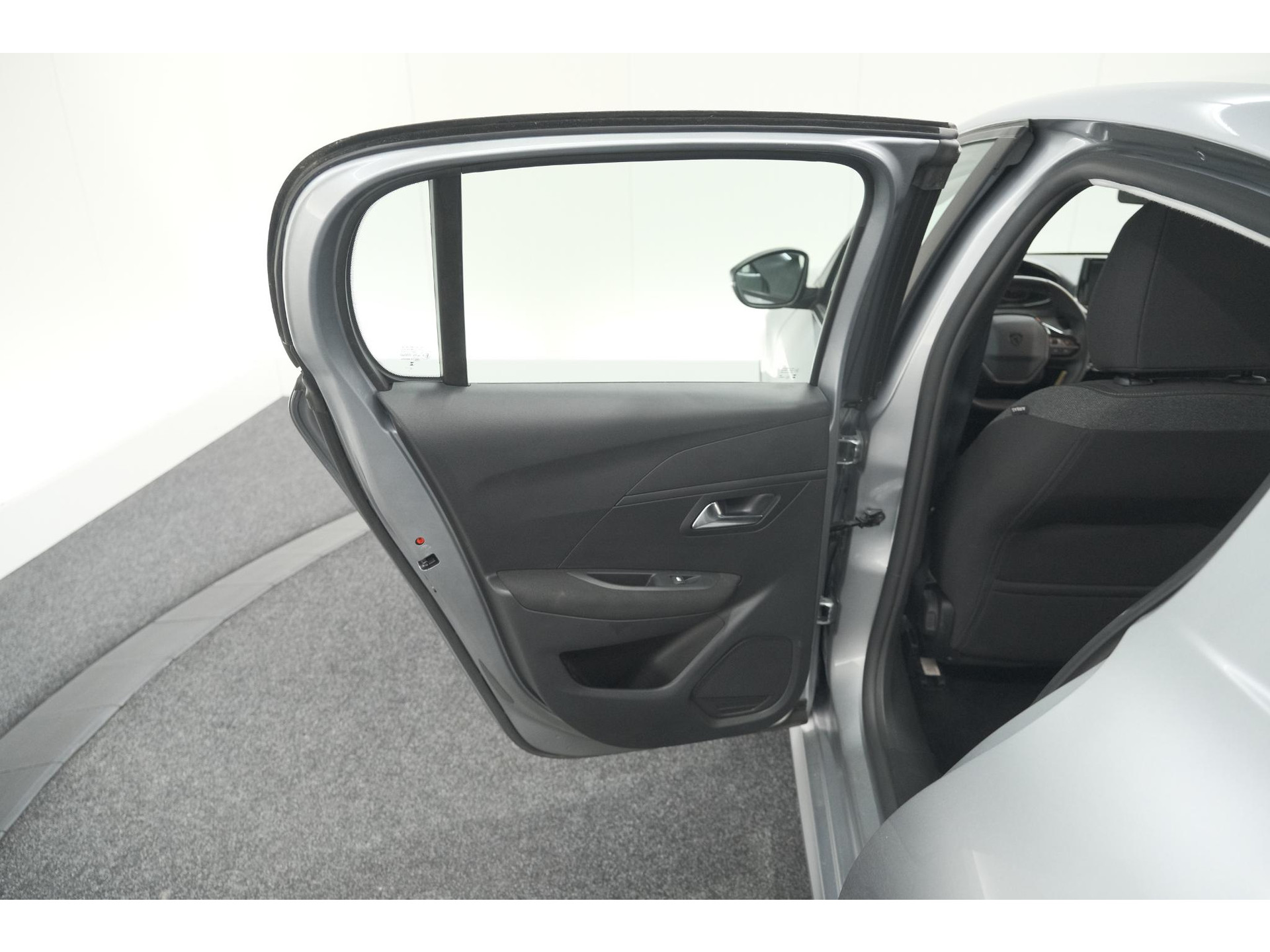 Peugeot 208 PureTech 100 Active | Parkeersensoren | Navigatie | Apple Carplay