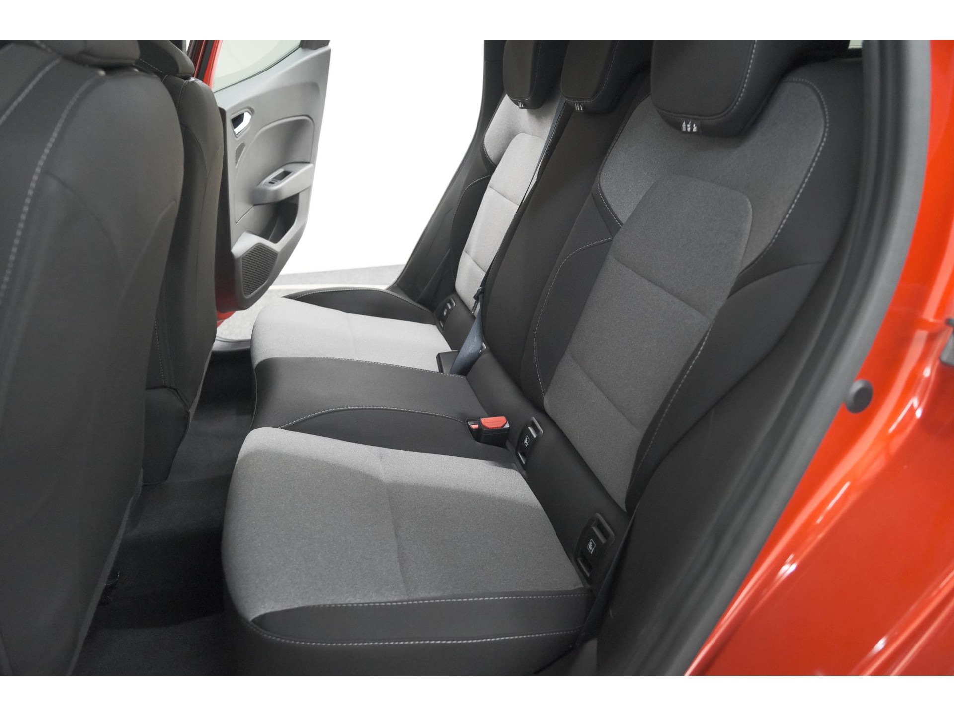 Renault Clio TCe 90 GPF Evolution | Camera | Navigatie | Apple Carplay | Parkeersensoren | Stoelverwarming