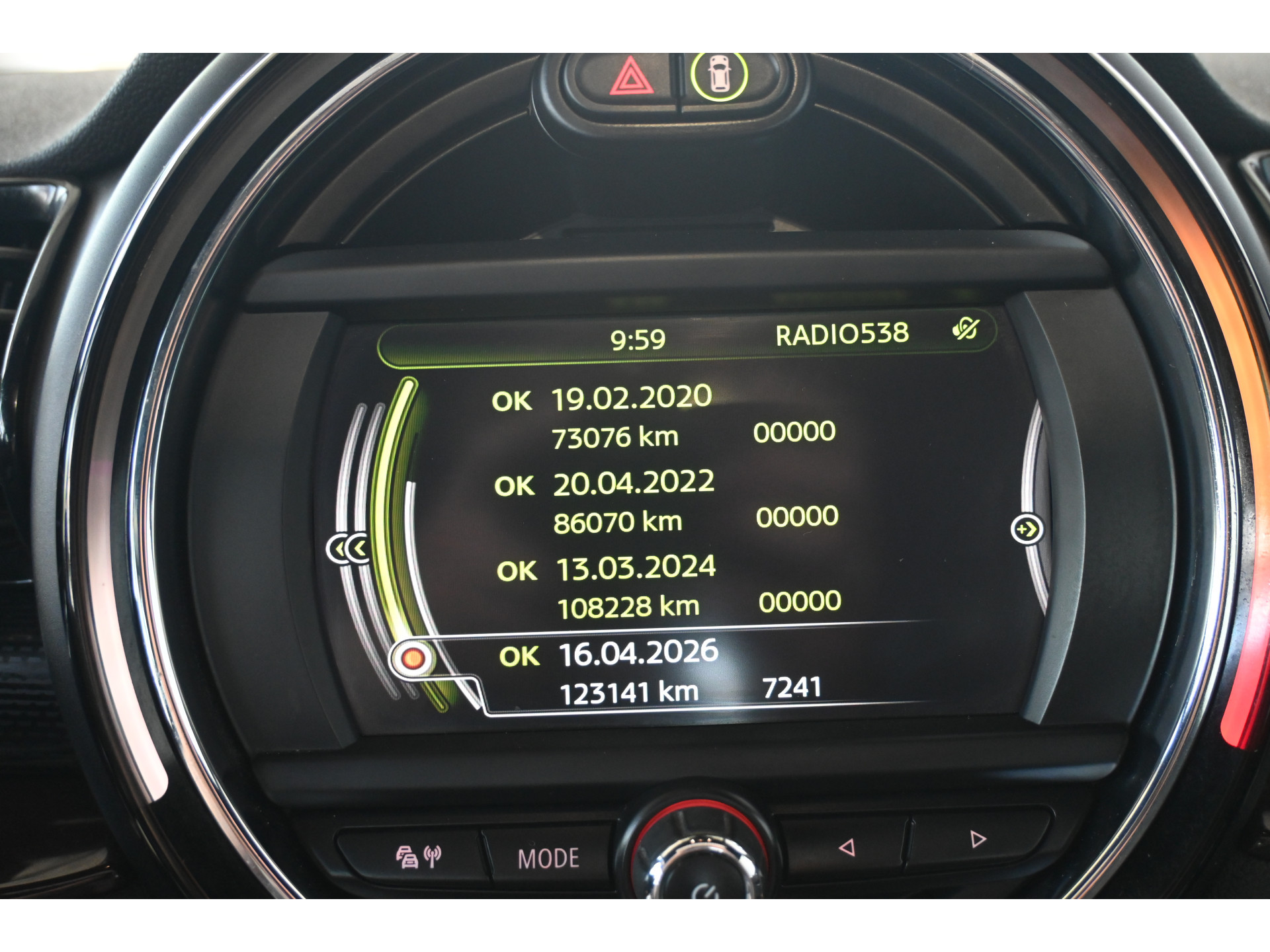 MINI Clubman 1.5 Salt Business Automaat Navigatie Panoramadak Goed Onderhouden! Inruil Mogelijk!