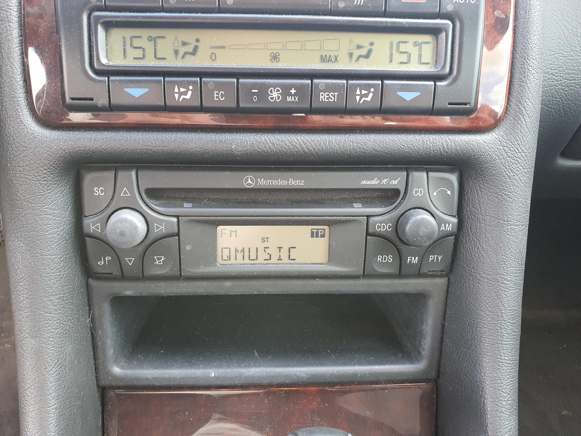 Mercedes-Benz CLK-klasse Coupé 320 Elegance Aut. *FULL-LEATHER | ECC | CRUISE | MERCEDES-AUDIO*