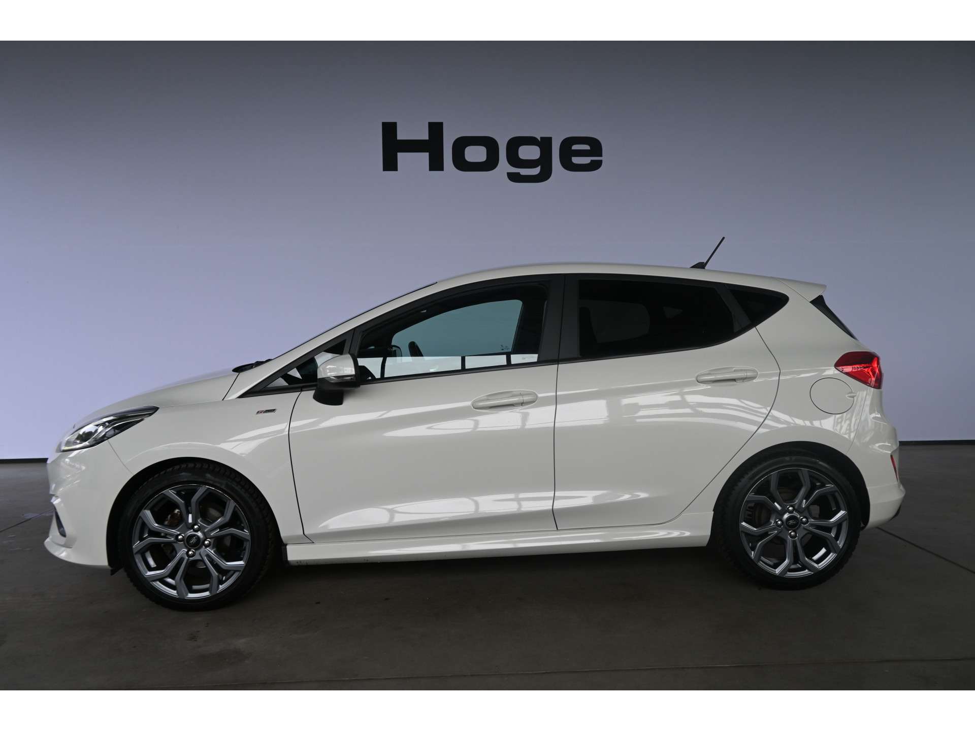 Ford Fiesta 1.0 EcoBoost ST-Line Navigatie Stuur/Stoelverwarming LED Carplay Rijklaarprijs! Inruil Mogelijk!