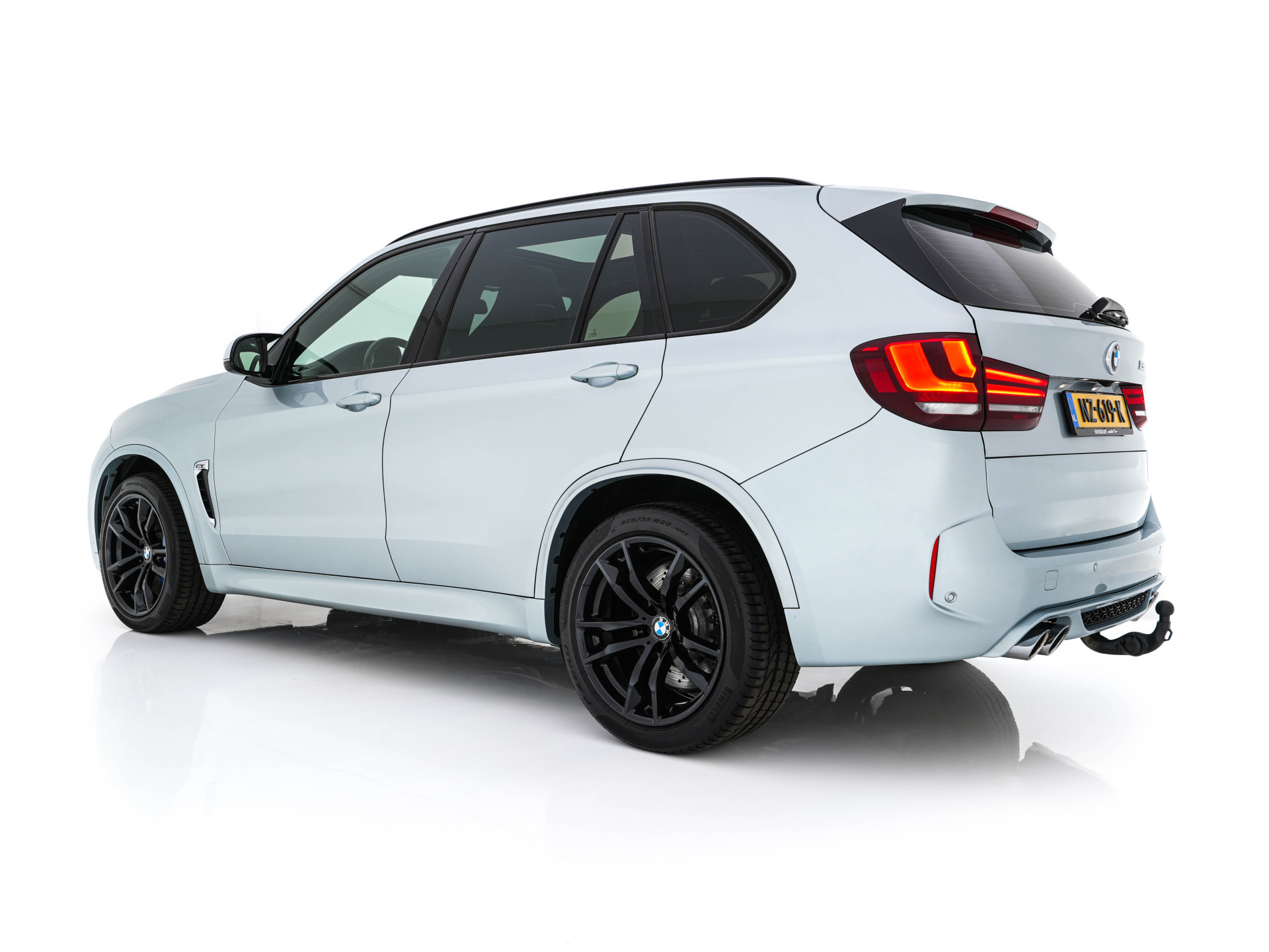 BMW X5 M High Executive M-Sportpack Aut. *PANO | HEAD-UP | LEATHER | FULL-LED | NAVI-FULLMAP | MEMORY-PACK | HARMAN/KARDON-AUDIO | KEYLESS | CAMERA | HEATED-COMFORTSEATS | SHIFTPADDLES | TOWBAR | 20''ALU*