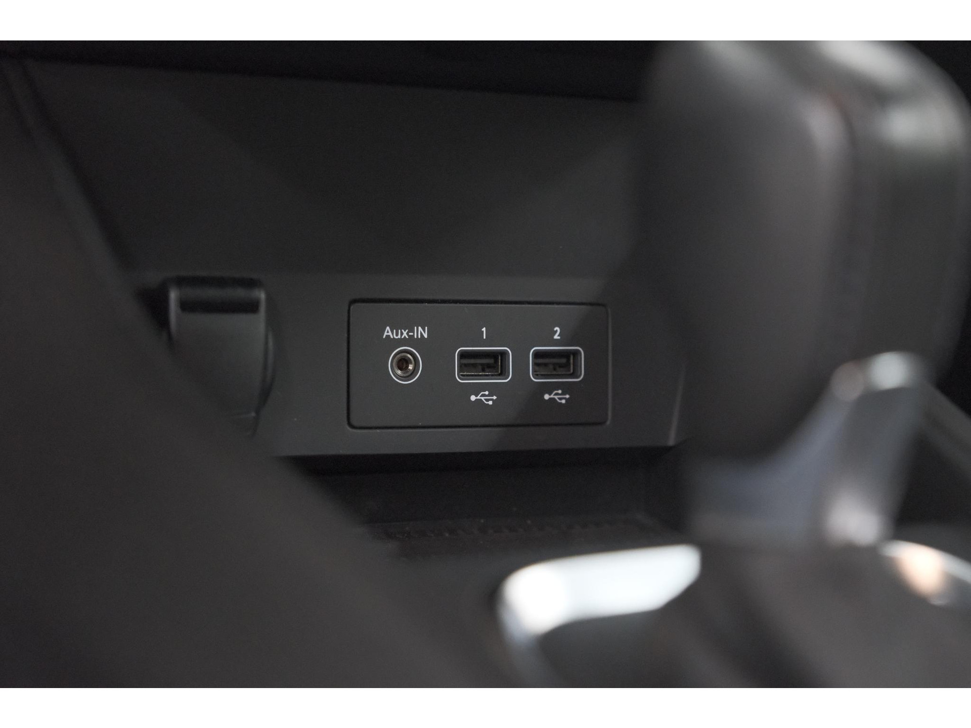 Renault Captur Mild Hybrid 140 EDC Intens | Camera | Navigatie | Parkeersensoren | Stoelverwarming