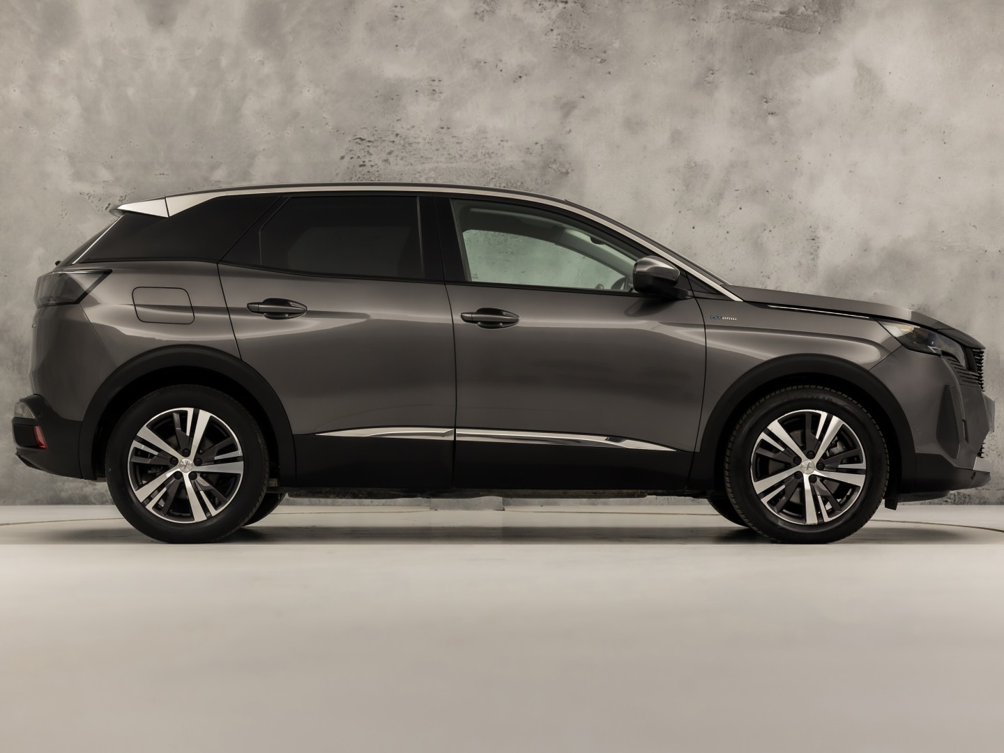 Peugeot 3008 1.6 HYbrid 225 Allure Sport 225Pk Automaat (APPLE CARPLAY, GROOT NAVI, 360 CAMERA, LEDER, KEYLESS, SPORTSTOELEN, GETINT GLAS, LANE ASSIST, NIEUWSTAAT)