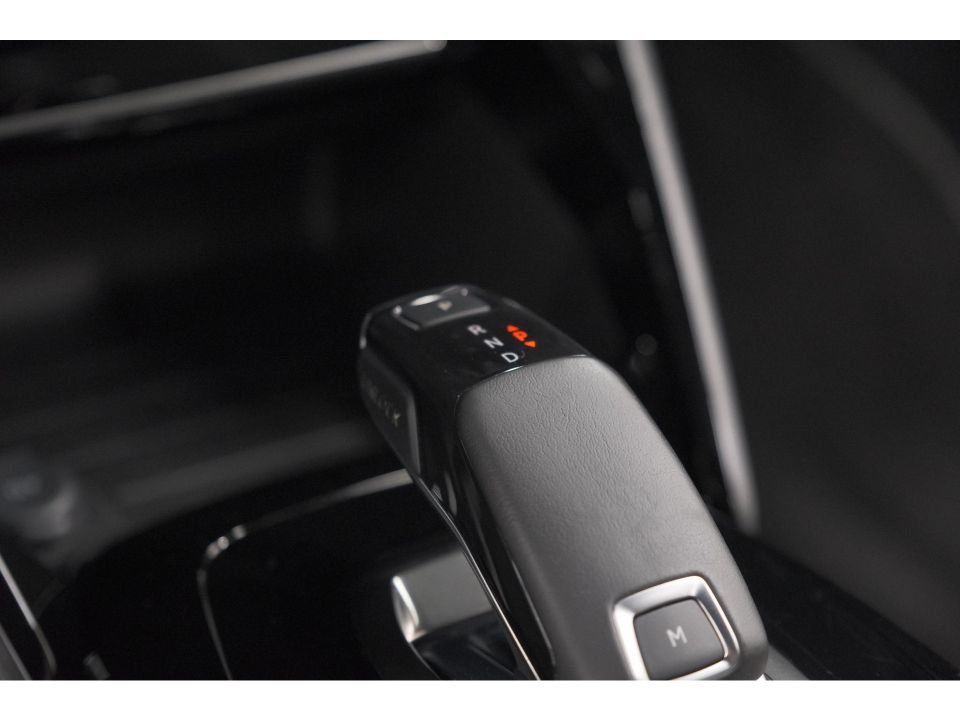 Peugeot 2008 PureTech 130 EAT8 GT-Line | Camera | Dodehoekdetectie | Adaptieve Cruise Control | Apple Carplay