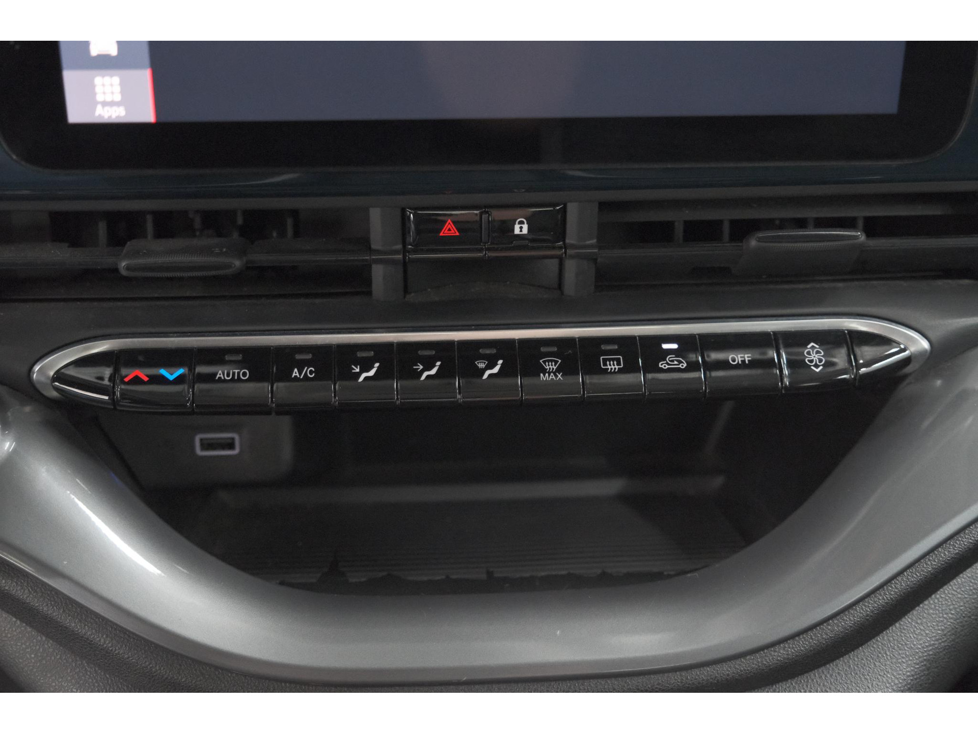 Fiat 500 Urban 42 kWh | 96,9% SOH | 3 Fase Laadfunctie | Camera | Apple Carplay | Parkeersensoren