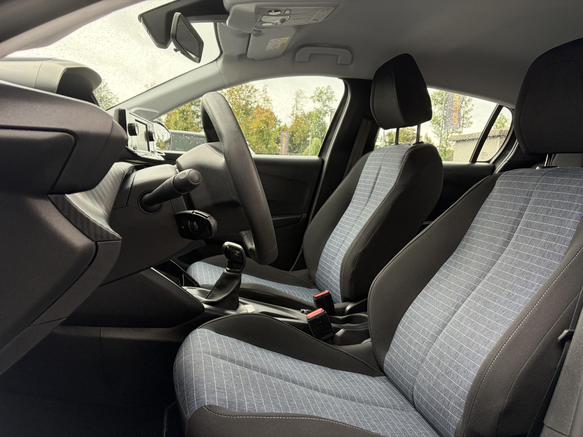 Peugeot 208 1.2 PureTech Like ✓Carplay✓Navi✓2e Eigenaar✓Dealer Onderhouden✓Airco✓Cruise✓Weinig Km✓N.A.P✓Apk tot 09-2027
