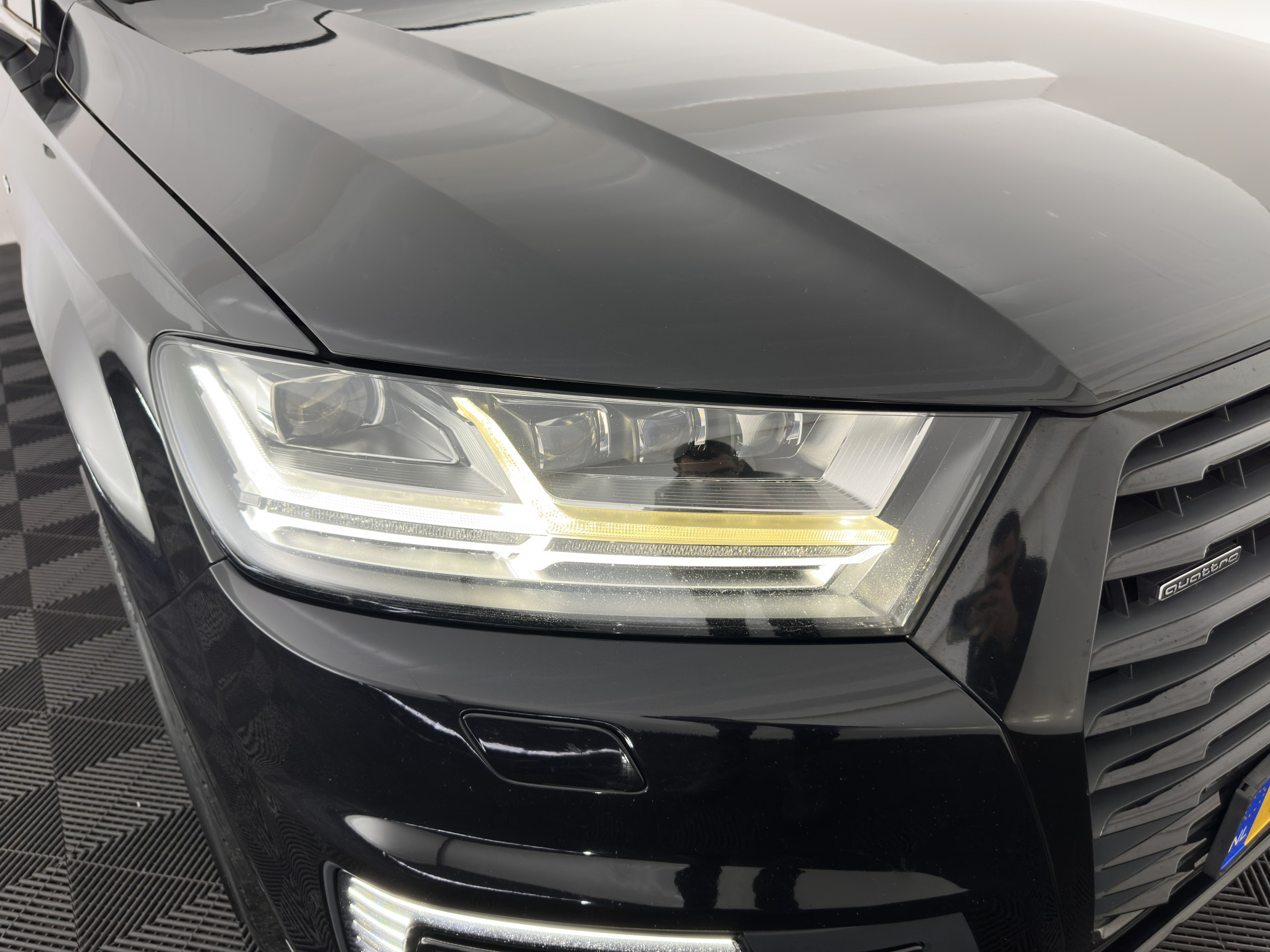Audi Q7 3.0 TDI e-tron Quattro Premium (Plug-in) Aut. *PANO | HEAD-UP | NIGHT-VISION | LEATHER | AIR-SUSPENSION |  MATRIX-LED | TOP-VIEW | DIGI-COCKPIT | ADAPTIVE-CRUISE | BLIND-SPOT | AMBIENT-LIGHT |  VENTILATED-SEATS | NAVI-FULLMAP | ...