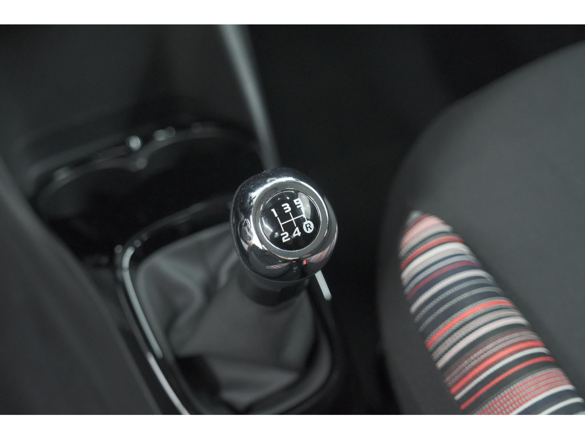Citroen C1 1.0 VTi Feel | AllSeason banden | Radio | Bluetooth | Airco | 5 Deurs