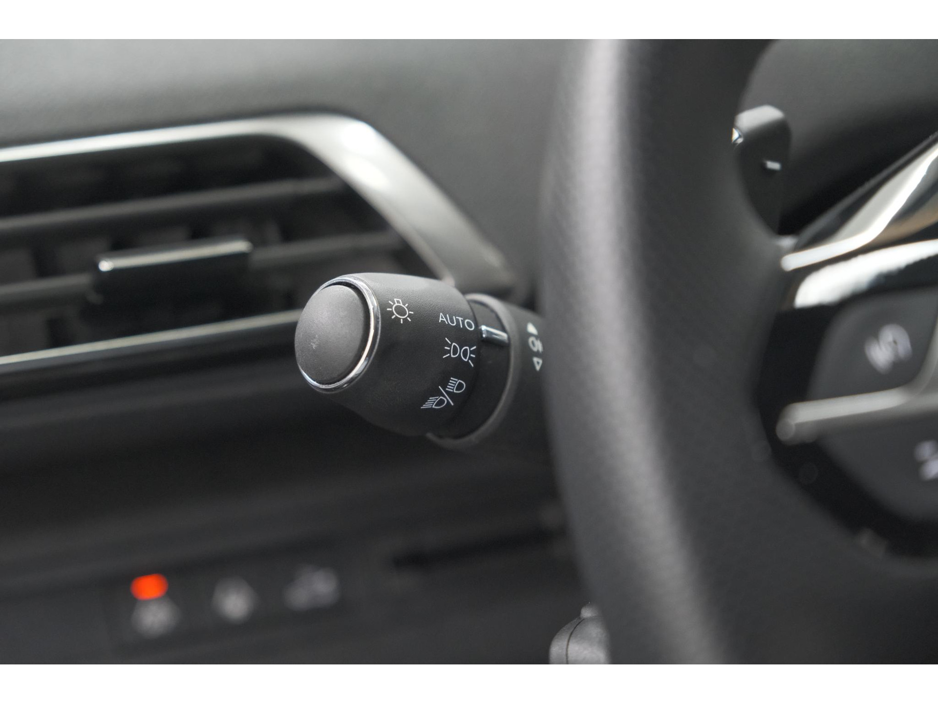 Peugeot 3008 1.2 Hybrid 136 GT | 360 Camera | Adaptieve Cruise Control | Elektronische Kofferklep | Navigatie