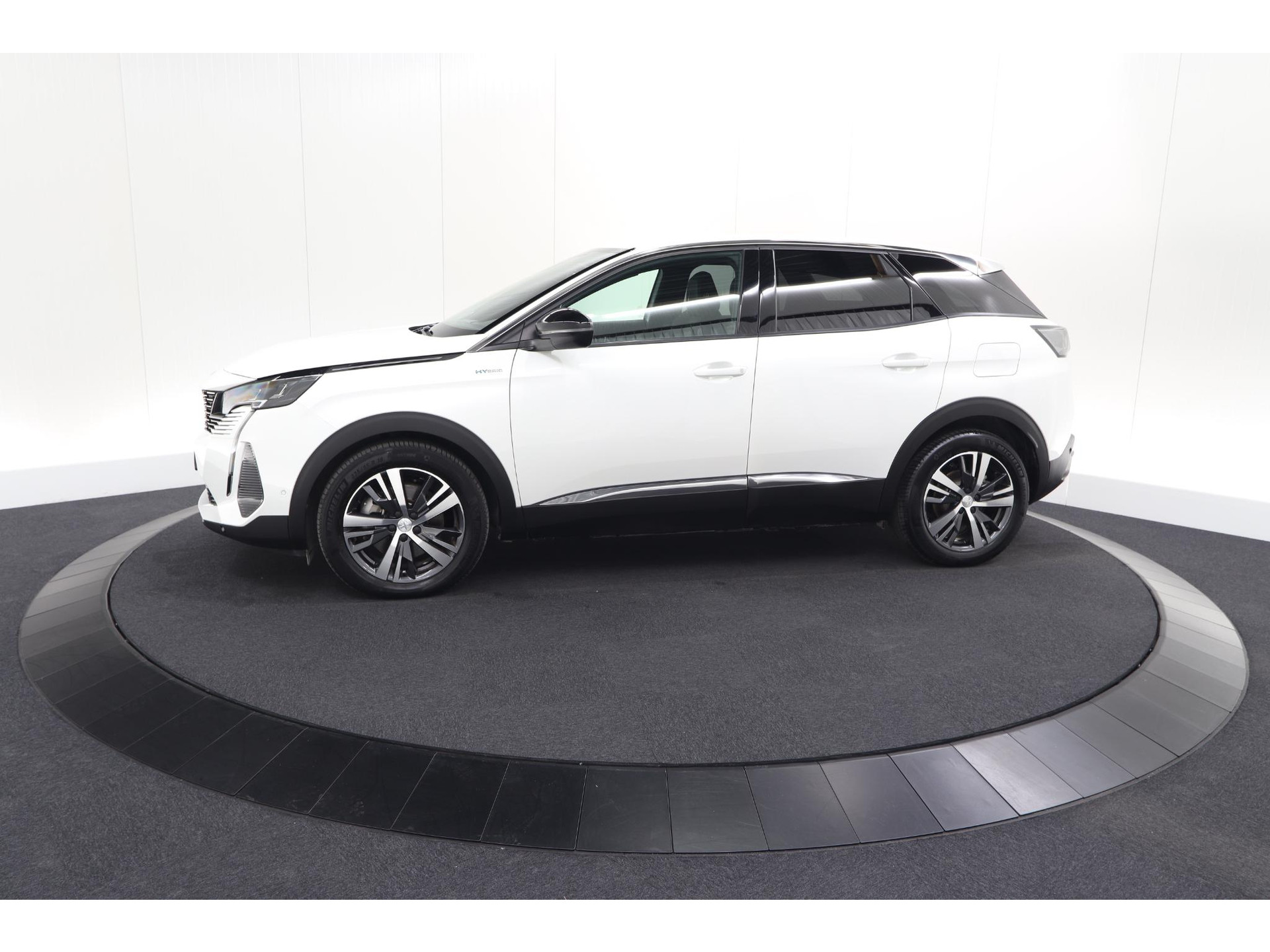 Peugeot 3008 1.6 Plug-in HYbrid 225 Allure | Camera | Dodehoekdetectie | Navigatie | Apple Carplay