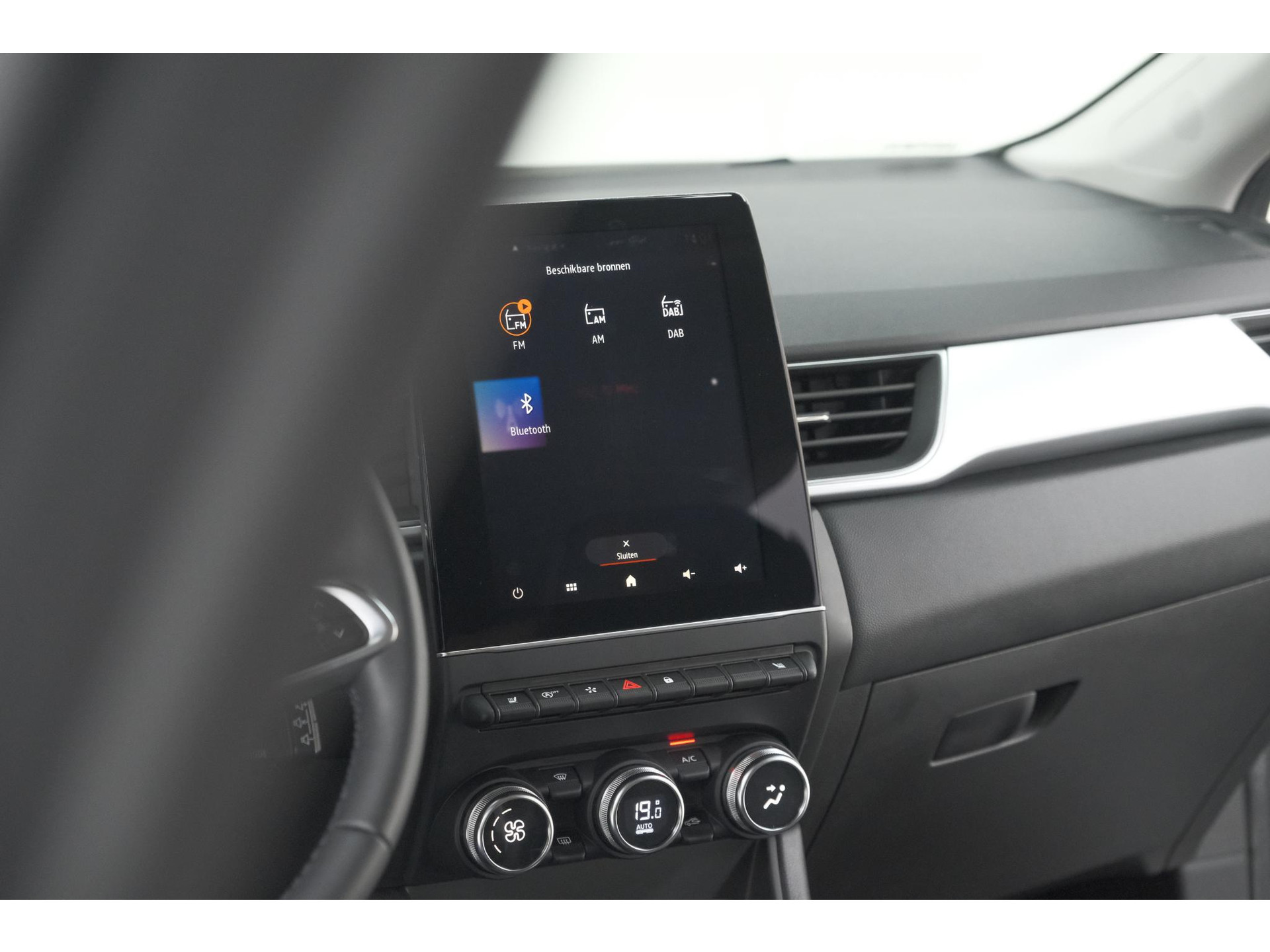 Renault Captur TCe 140 EDC Techno | Camera | 9.3 Inch Groot Scherm | Stoelverwarming | Apple Carplay