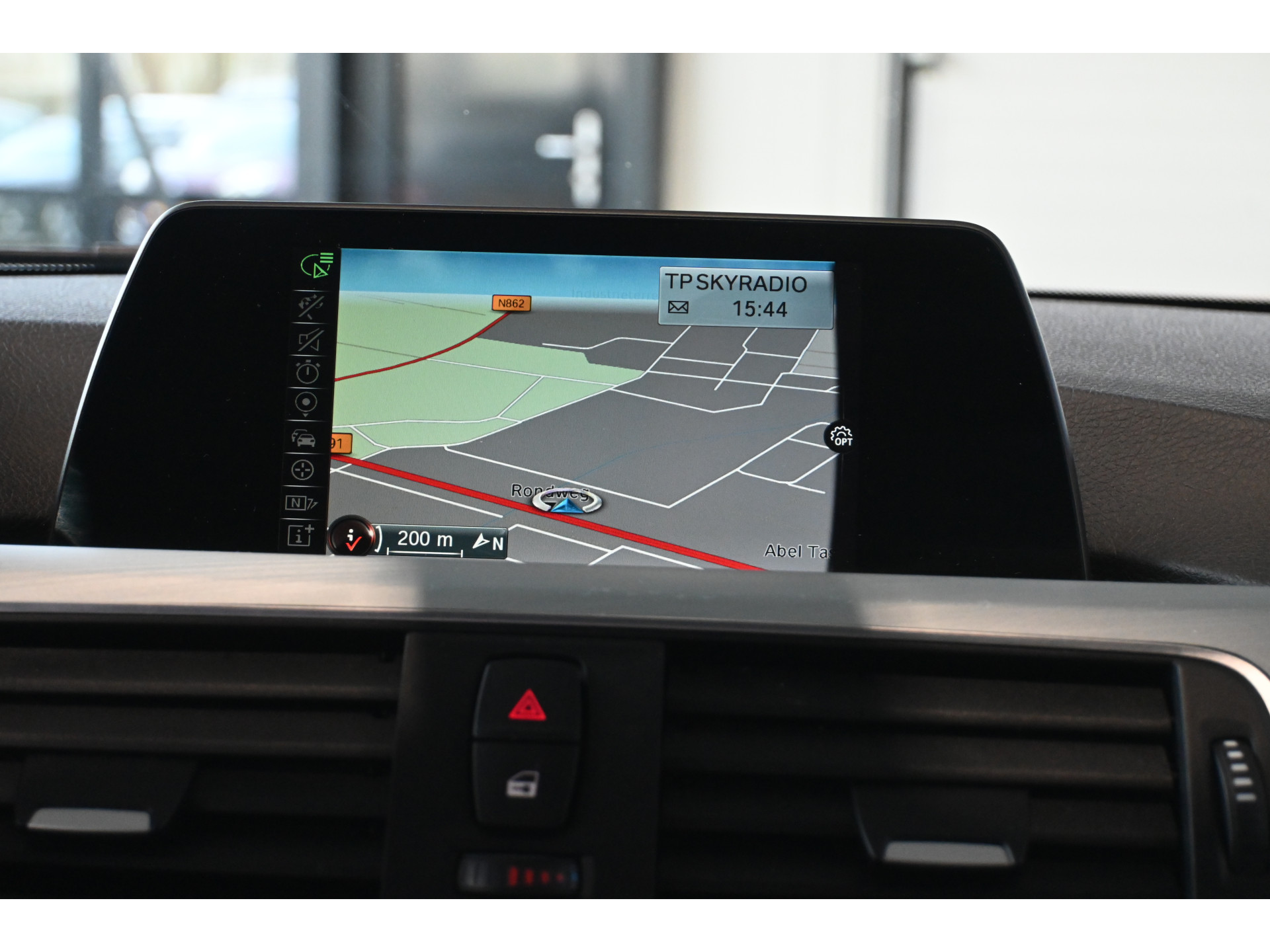 BMW 3-serie Touring 318i Luxury Clima Navigatie LED Panoramadak 18'Inch Goed Onderhouden! Inruil Mogelijk!
