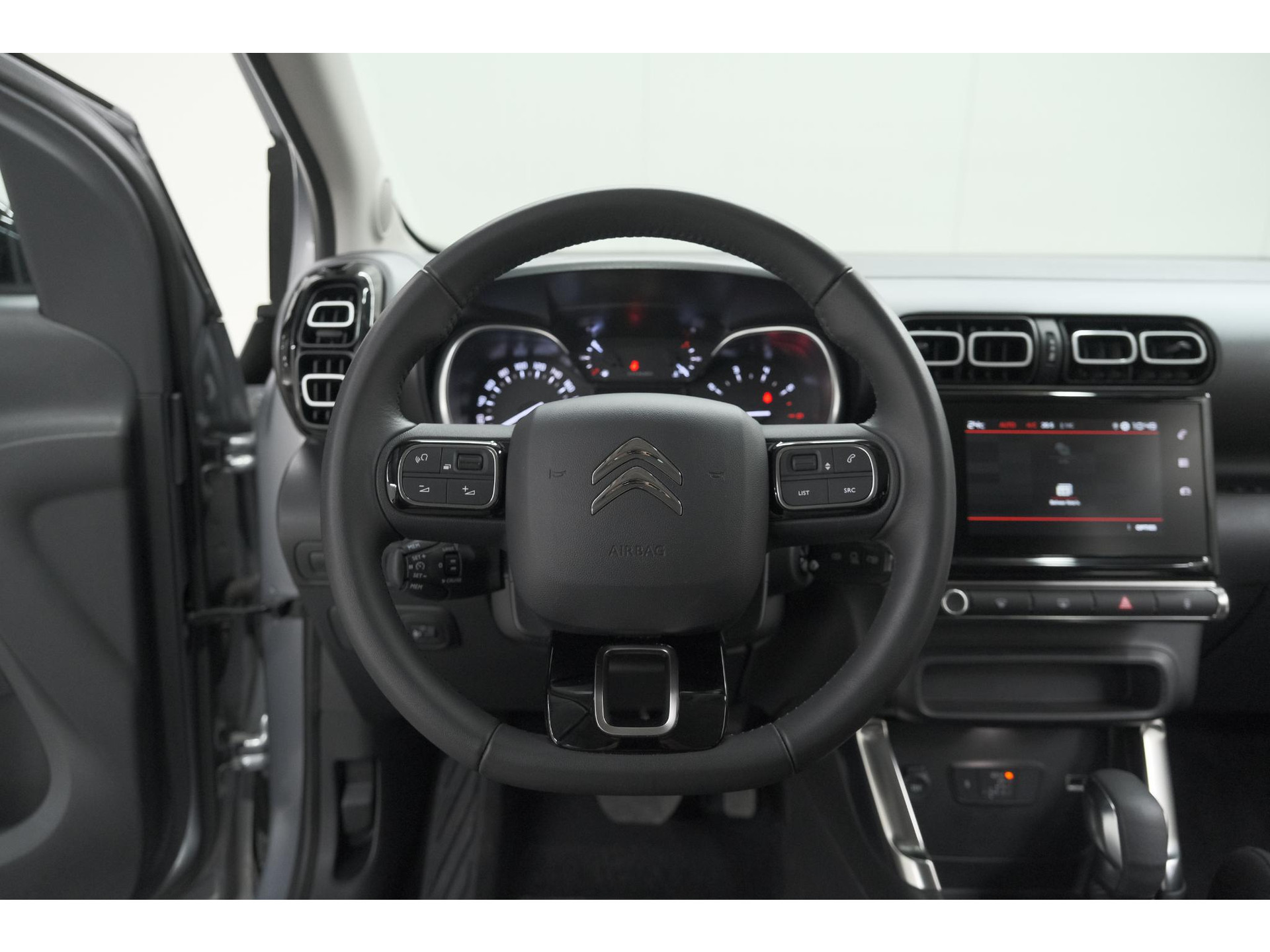 Citroen C3 Aircross PureTech 130 EAT6 Max | Parkeersensoren | Stoelverwarming | Apple Carplay | 16 Inch Lichtmetalen Velgen