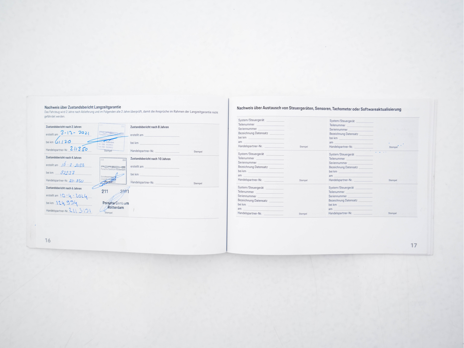 Porsche Panamera Sport Turismo 3.0 4 Sportchrono-Pack Aut. *PANO | LEATHER | MATRIX-LED | BOSE-SURROUND | MEMORY-PACK | TOPVIEW | KEYLESS | NAVI-FULLMAP | HEATED-SPORTSEATS | DAB+ | PRIVACYGLASS | SHIFTPADDLES | SPORT-EXHAUST | 21''ALU*