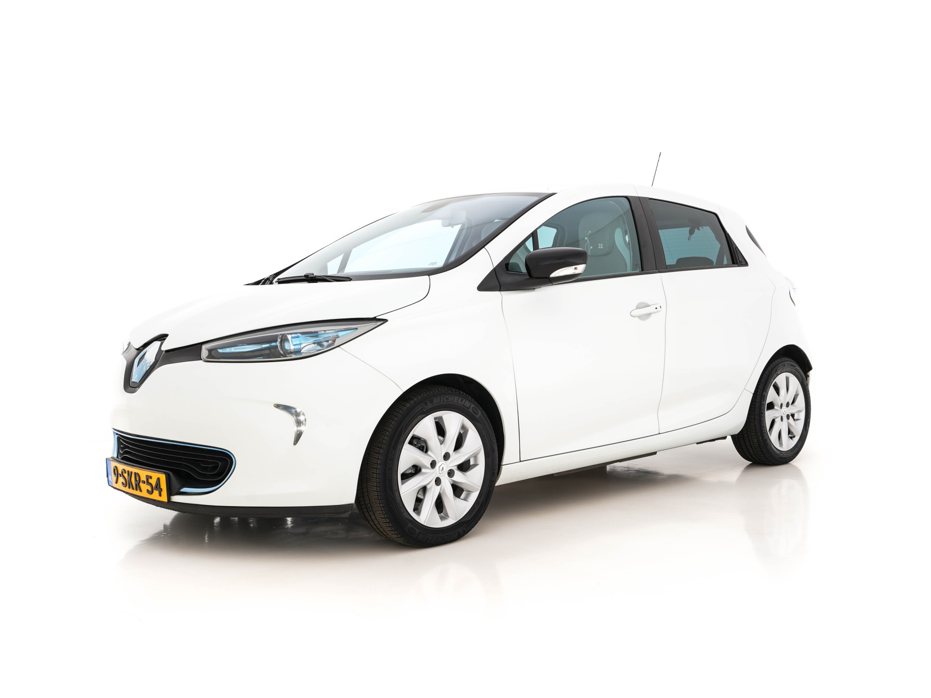 Renault ZOE Q210 (Includes-Battery) Zen Quickcharge 22 kWh [ 3-Fase ] {SOH-91%} Aut. *NAVI-FULLMAP | DIGI-COCKPIT | KEYLESS | CAMERA | COMFORT-SEATS | ECC | PDC | CRUISE |  16''ALU *