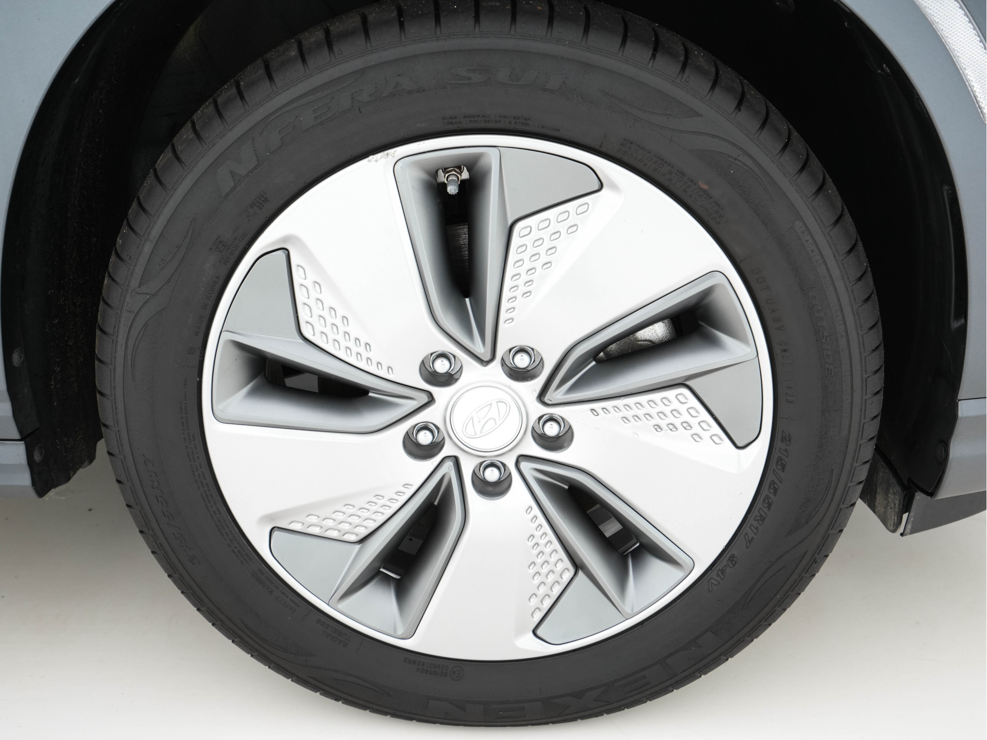 Hyundai Kona EV Comfort 39 kWh {SOH-100%} (INCL-BTW) Aut. *HEAT-PUMP | NAVI-FULLMAP  | KEYLESS | KRELL-AUDIO | CAMERA | DAB | ECC | PDC | ADAPTIVE-CRUISE | LANE-ASSIST | HEATED-COMFORTSEATS | CCS-FASTLOADER | LANE-ASSIST | ...