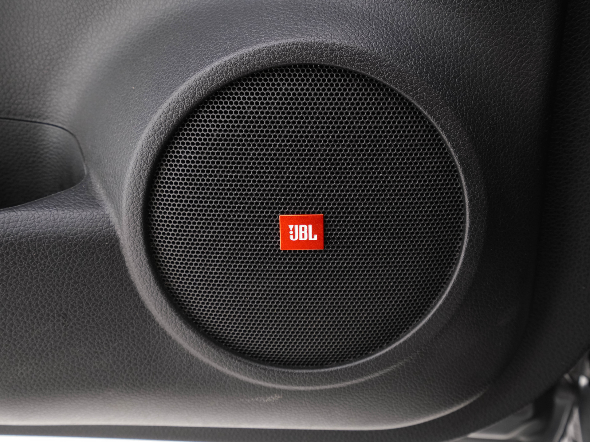 Nissan X-Trail 1.6 dCi Tekna (INCL-BTW) Aut. *PANO | LEATHER | FULL-LED | TOP-VIEW | JBL-AUDIO | BLINDSPOT | KEYLESS | HEATED-COMFORTSEATS | NAVI-FULLMAP | CARPLAY | PRIVACY-GLASS | 19''ALU*