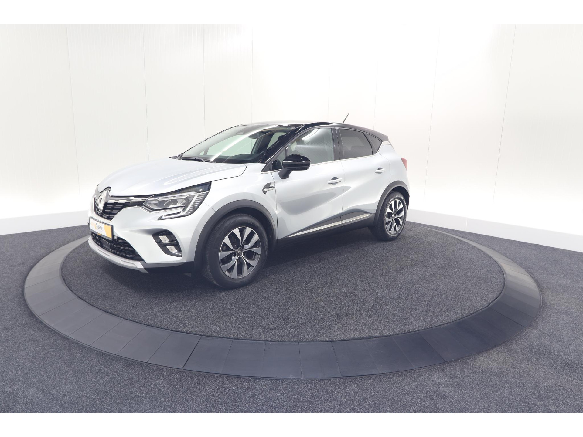 Renault Captur TCe 90 Intens | Trekhaak | Camera | Navigatie | Parkeersensoren | Apple Carplay