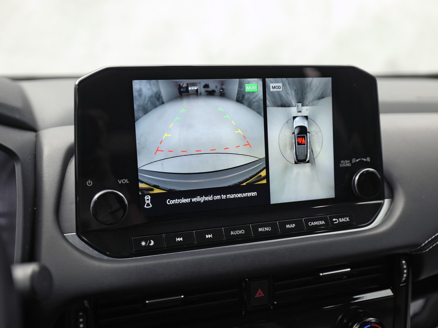 Nissan Qashqai 1.3 MHEV N-Style (GROOT NAVI, 1e EIGENAAR, APPLE CARPLAY, CLIMATE, 360 CAMERA, GETINT GLAS, SPORTSTOELEN, ADAPTIVE CRUISE, LANE ASSIST, NIEUWSTAAT)