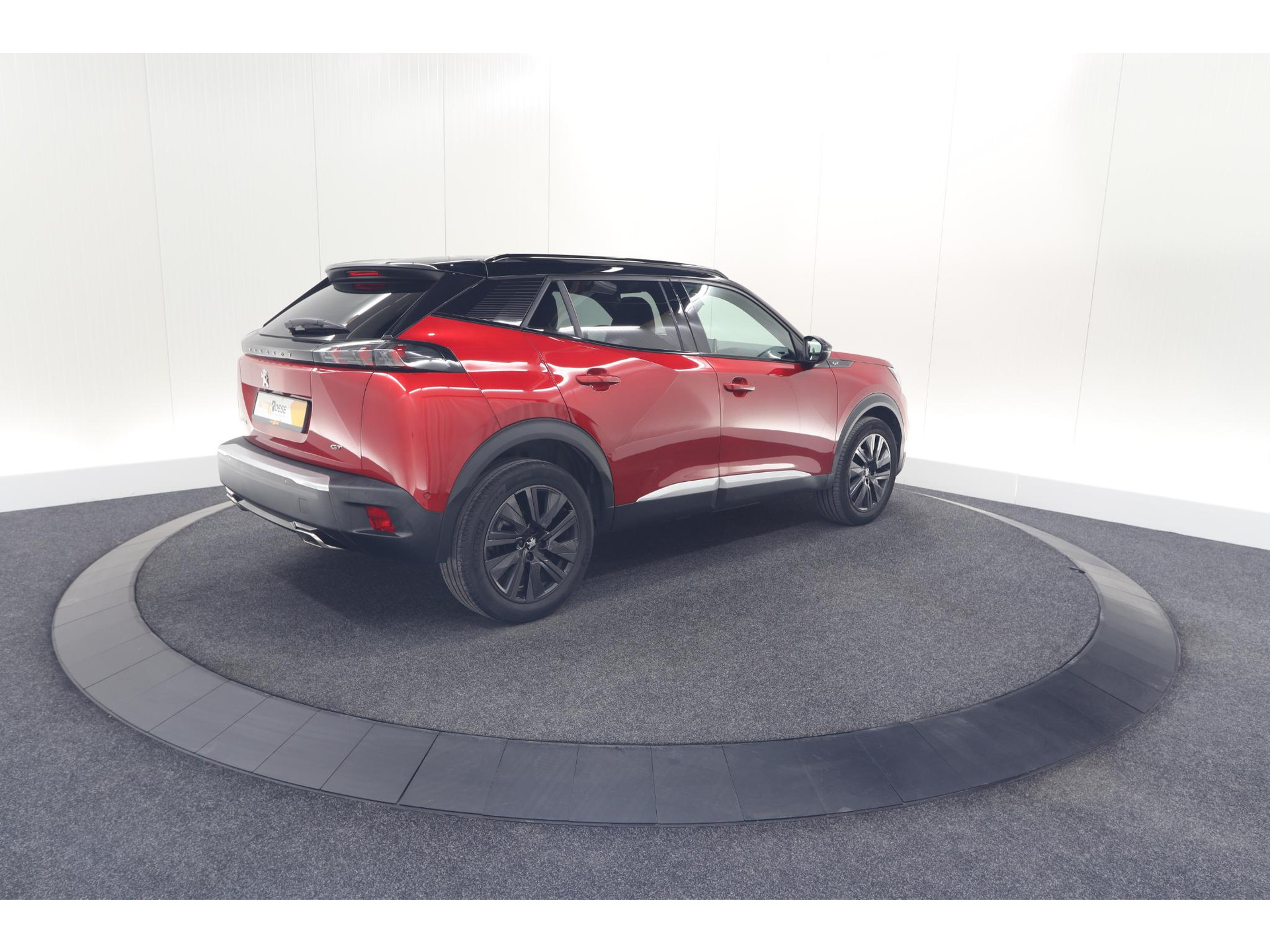 Peugeot 2008 PureTech 130 GT Pack | Panoramadak | Camera | Adaptieve Cruise Control | Stoelverwarming