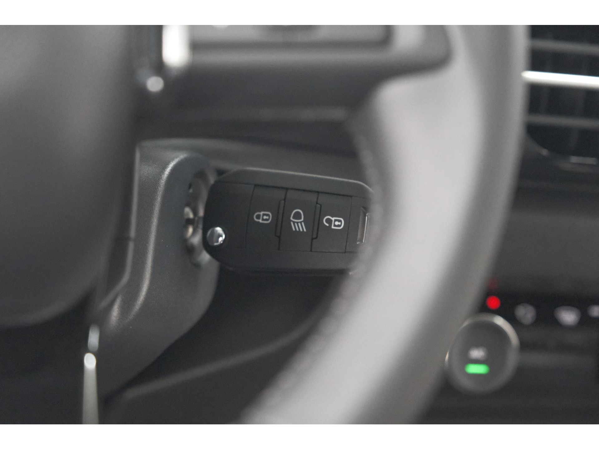 Citroen C4 Hybrid 136 e-DCS6 Plus | Camera | Apple Carplay | Navigatie | Parkeersensoren