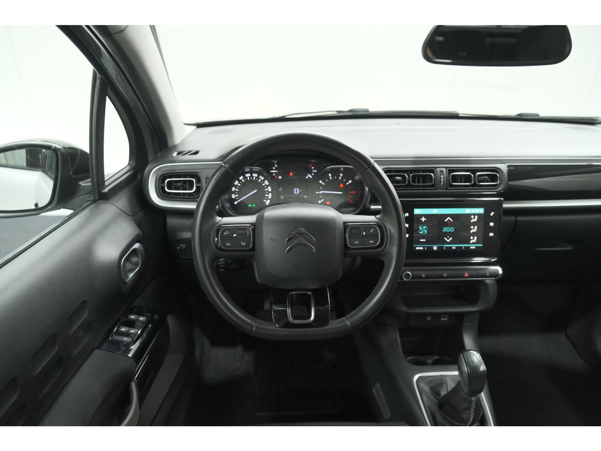 Citroen C3 PureTech 82 S&S Shine | Camera | Navigatie | Climate control | 17 Inch Lichtmetalen Velgen