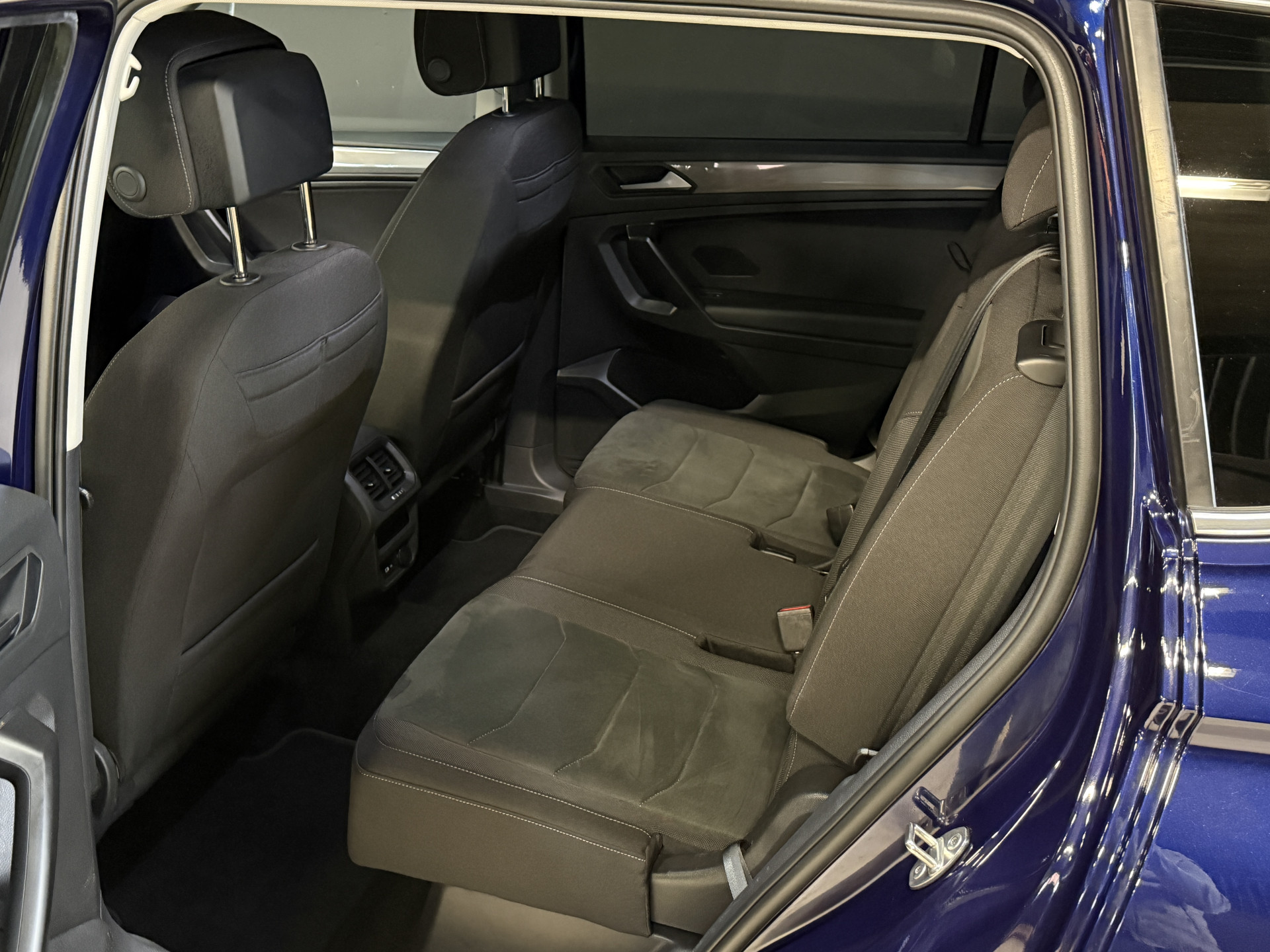 Volkswagen Tiguan Allspace 1.5 TSI Life Business 7p. | Massagestoel | Trekhaak | Camera | Stoel/Stuurverwarming | Carplay | Adaptive cruise