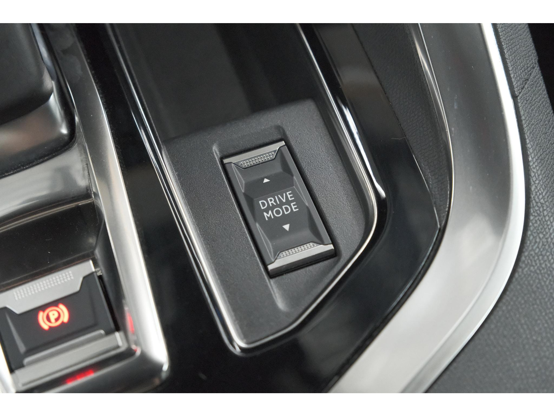 Peugeot 3008 1.6 PLUG-IN HYbrid 225 Allure | Camera | Dodehoekdetectie | Navigatie