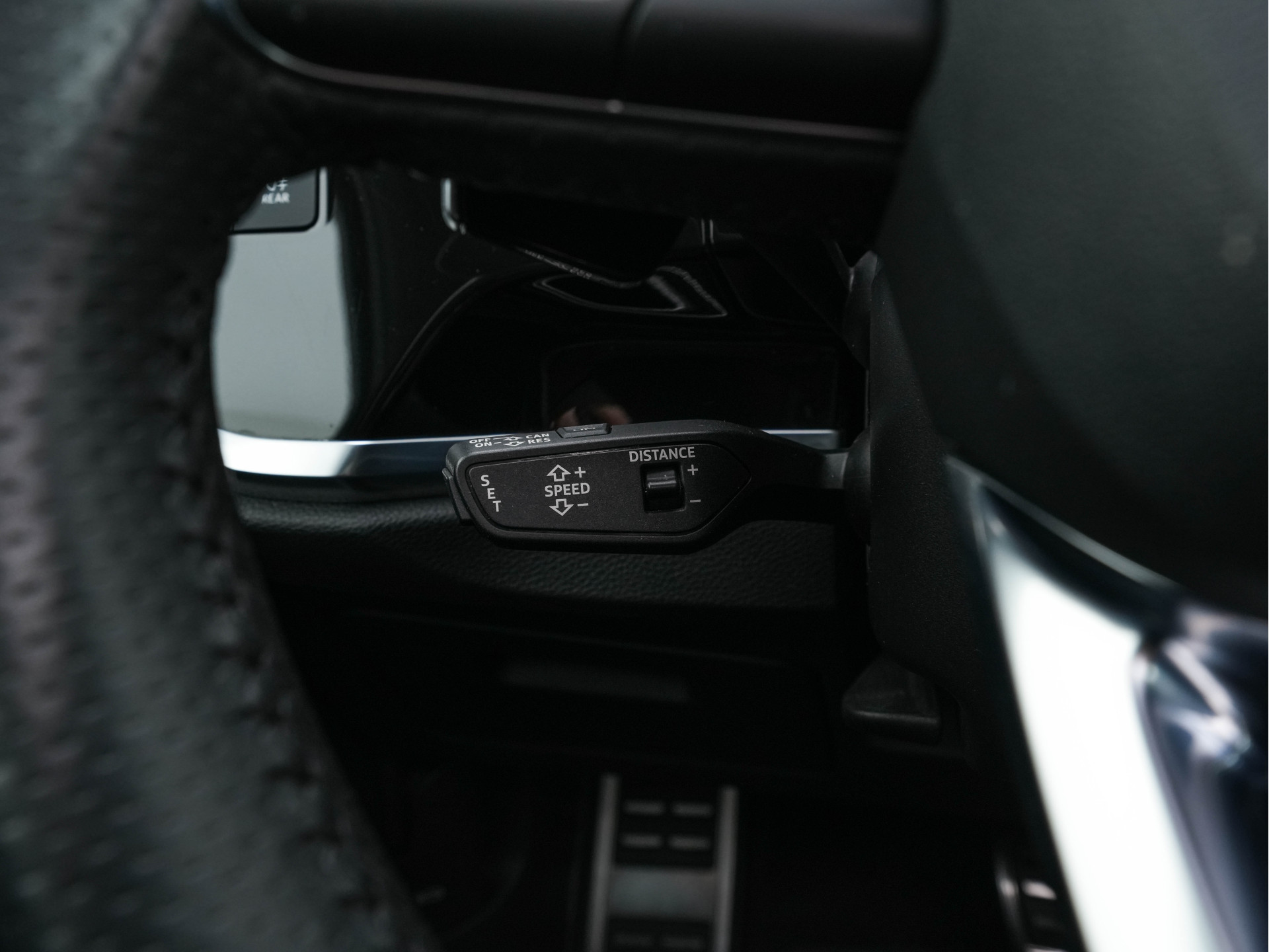Audi RS Q3 Sportback TFSI Quattro Aut. *PANO | LEATHER | FULL-LED | ADAPTIVE-CRUISE | BANG&OLUFSEN | TOPVIEW | HEATED-SPORTSEATS | DIGI-COCKPIT | PRIVACYGLASS | SHIFTPADDLES | AMBIENTLIGHT | ECC | PDC | 21''ALU*