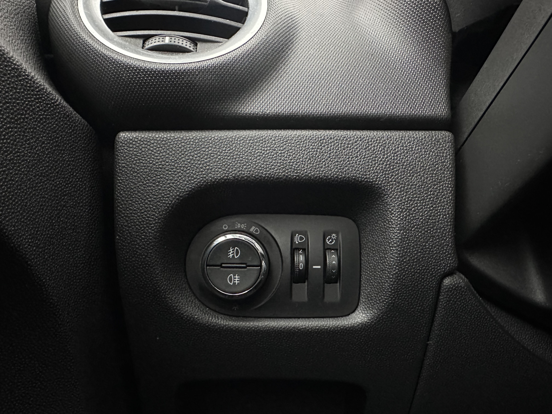 Opel Corsa 1.3 CDTi EcoFlex S/S Business+ *LEATHER-FABRIC | NAVI-FULLMAP | AIRCO | CRUISE | COMFORT-SEATS | PDC | 15''ALU*