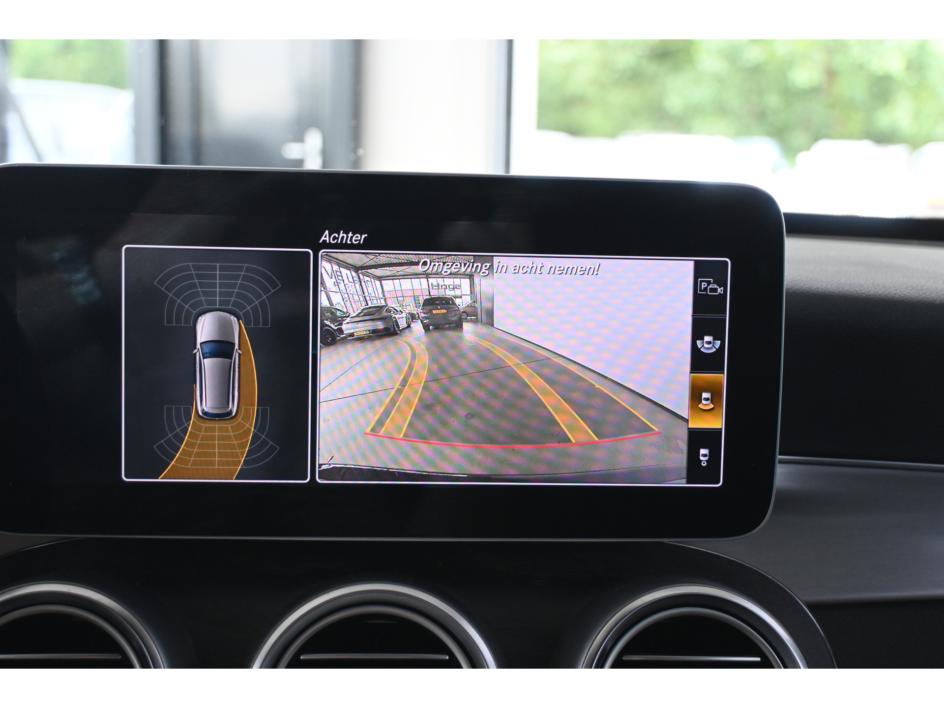 Mercedes-Benz C-klasse Estate 180 Business Solution AMG Line Navigatie Carplay Stoelverwarming Virtual Rijklaarprijs! Inruil Mogelijk!
